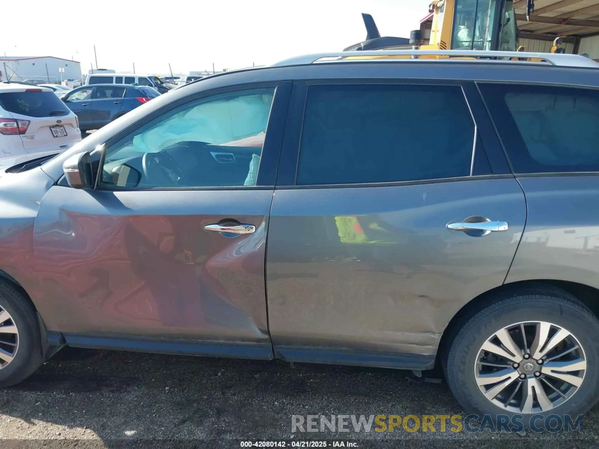 14 Photograph of a damaged car 5N1DR2MM8KC588632 NISSAN PATHFINDER 2019