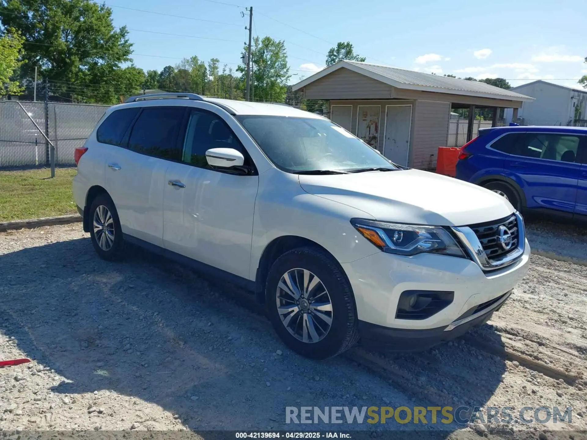 1 Photograph of a damaged car 5N1DR2MM8KC621063 NISSAN PATHFINDER 2019