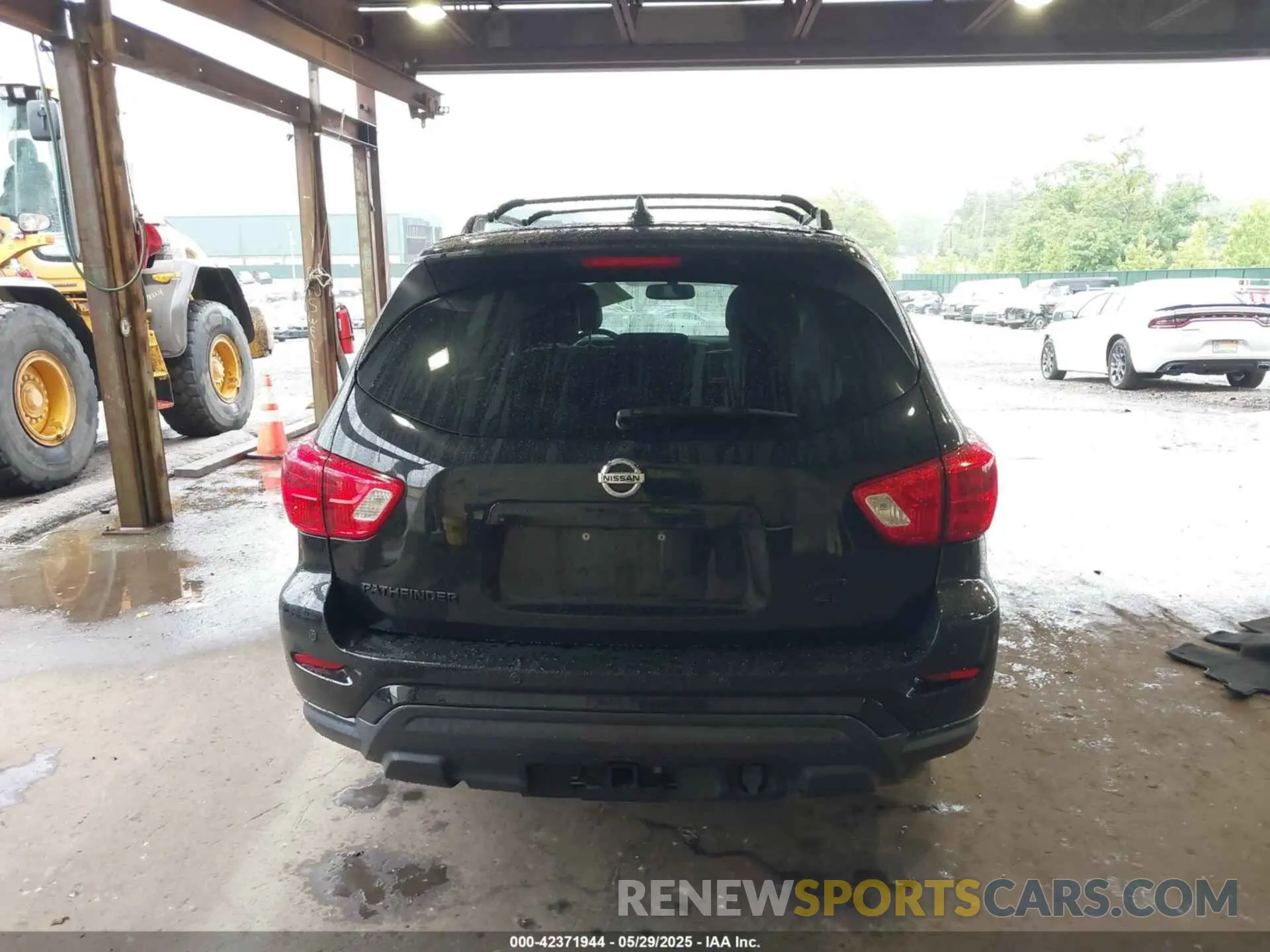 16 Photograph of a damaged car 5N1DR2MM8KC626313 NISSAN PATHFINDER 2019