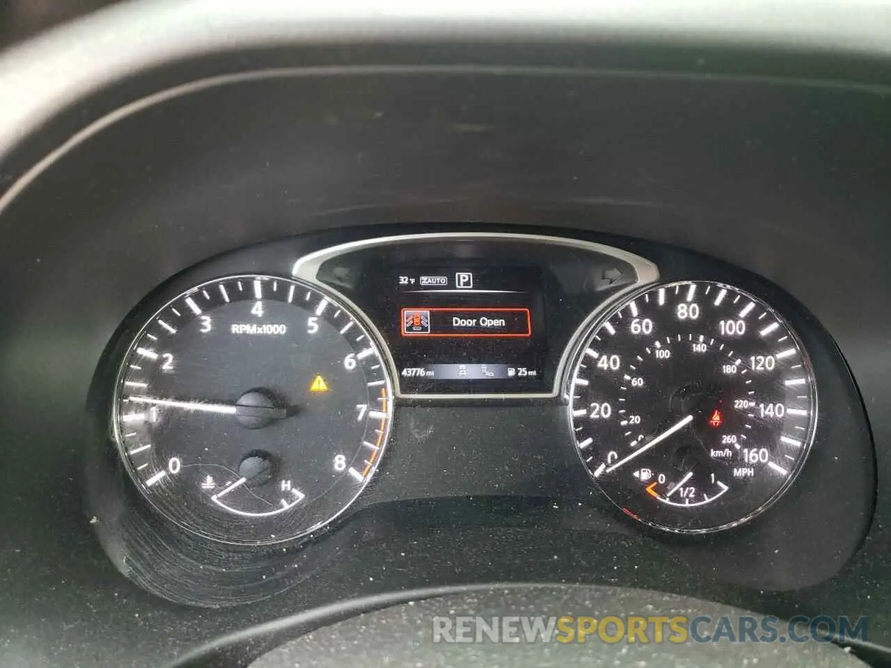 9 Photograph of a damaged car 5N1DR2MM8KC626537 NISSAN PATHFINDER 2019