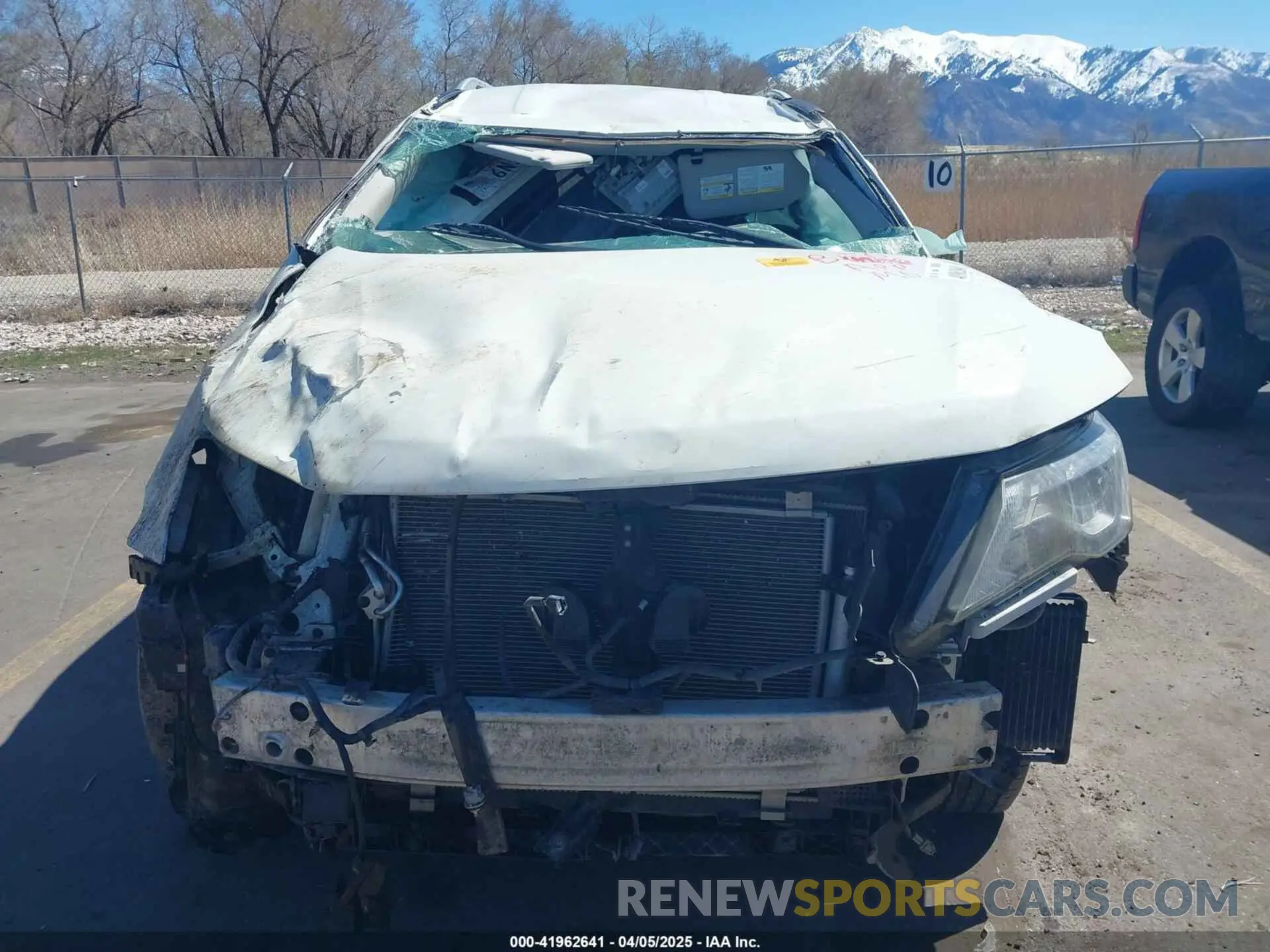 11 Photograph of a damaged car 5N1DR2MM9KC600352 NISSAN PATHFINDER 2019