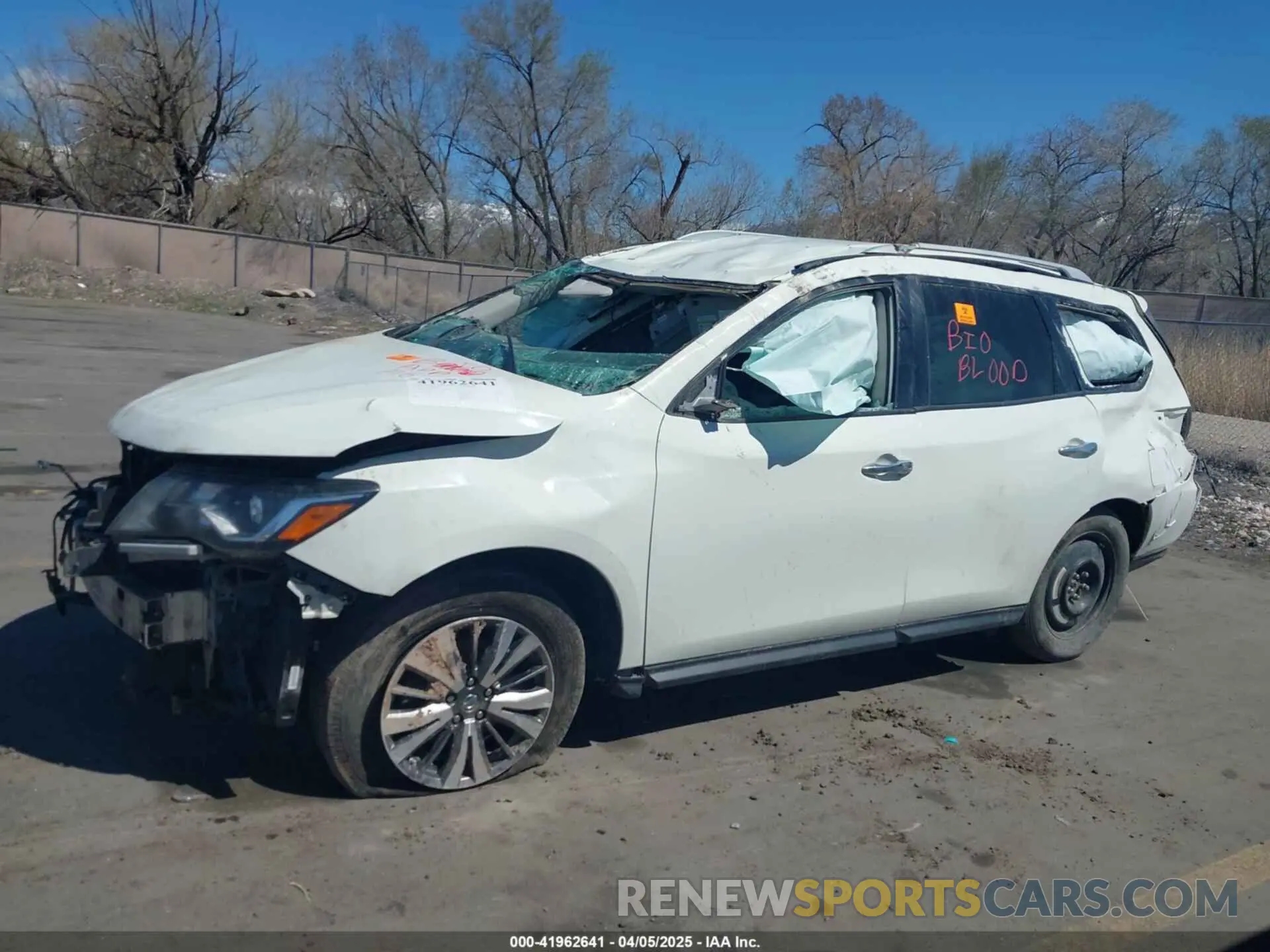 13 Photograph of a damaged car 5N1DR2MM9KC600352 NISSAN PATHFINDER 2019