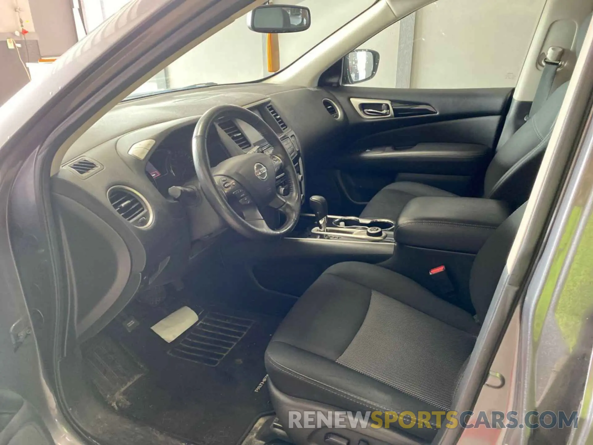 2 Photograph of a damaged car 5N1DR2MM9KC604319 NISSAN PATHFINDER 2019
