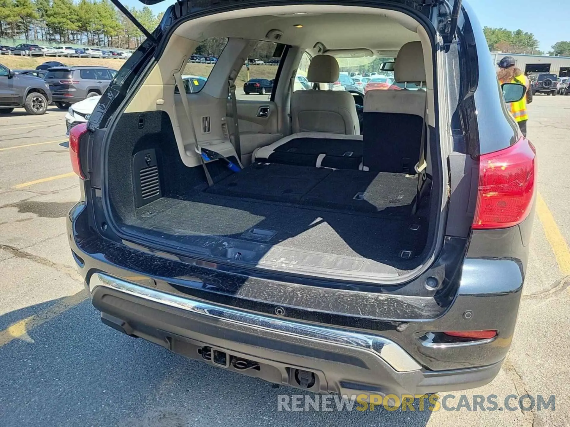 1 Photograph of a damaged car 5N1DR2MM9KC604384 NISSAN PATHFINDER 2019