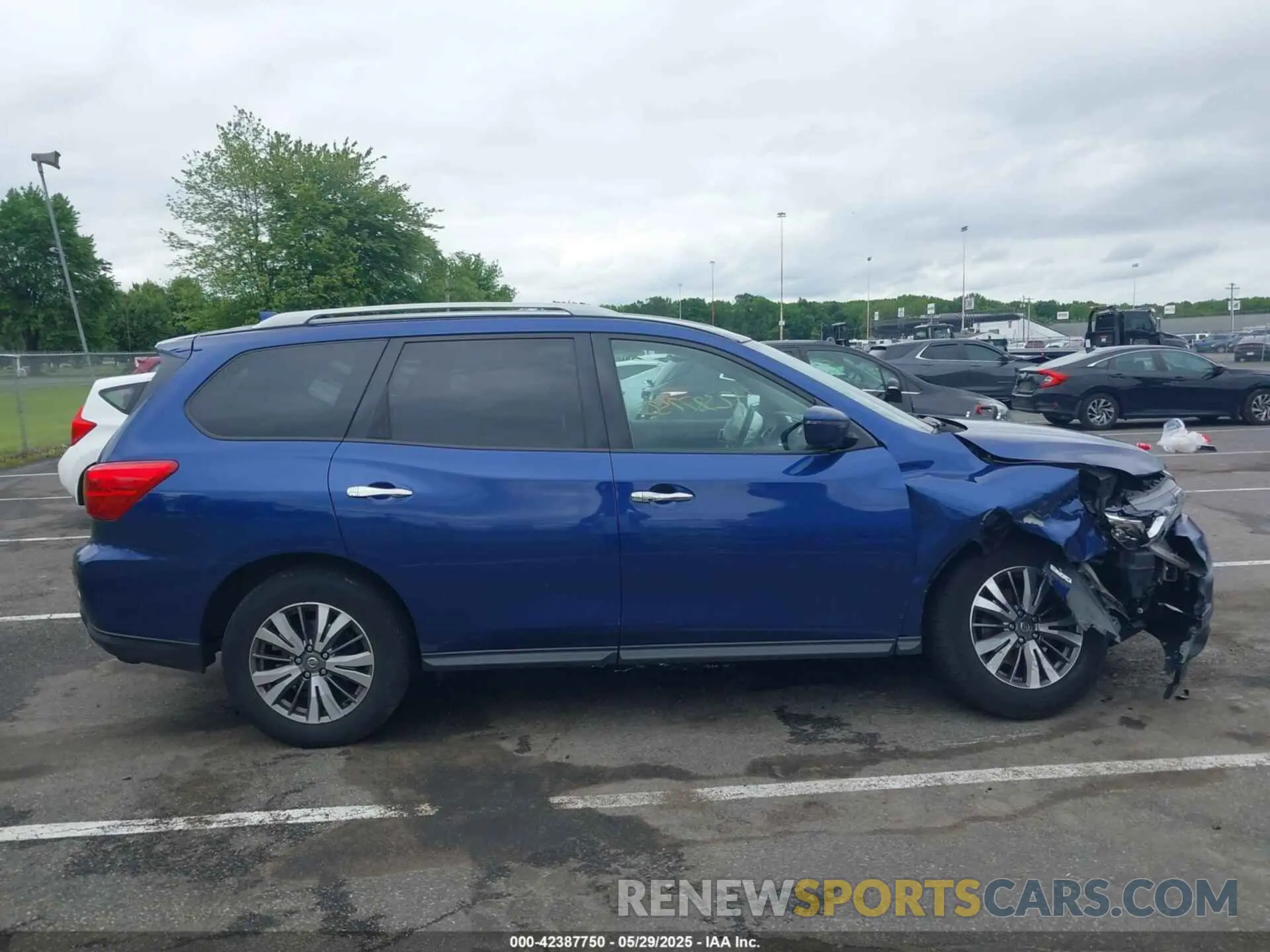 13 Photograph of a damaged car 5N1DR2MM9KC640107 NISSAN PATHFINDER 2019