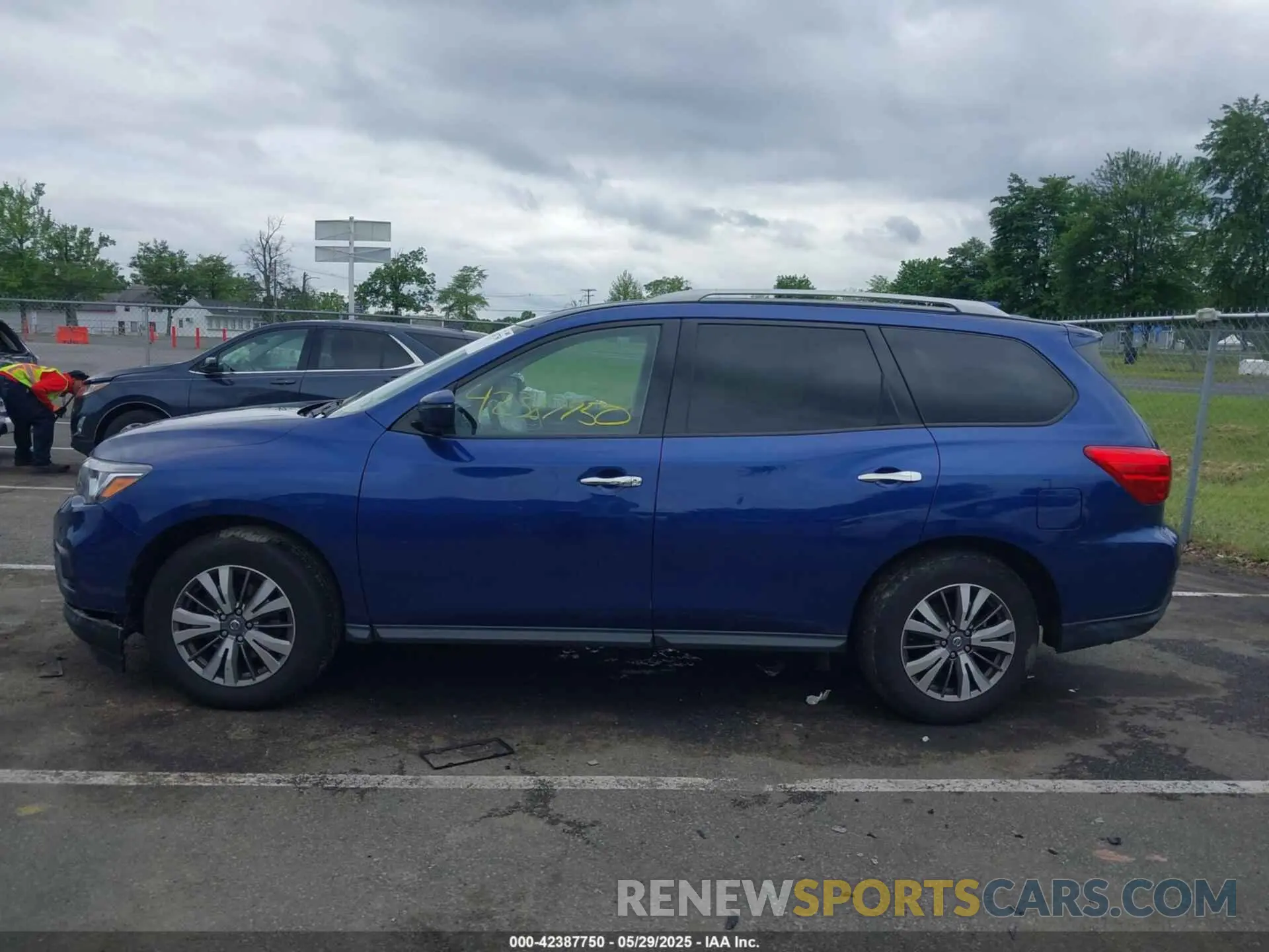 14 Photograph of a damaged car 5N1DR2MM9KC640107 NISSAN PATHFINDER 2019