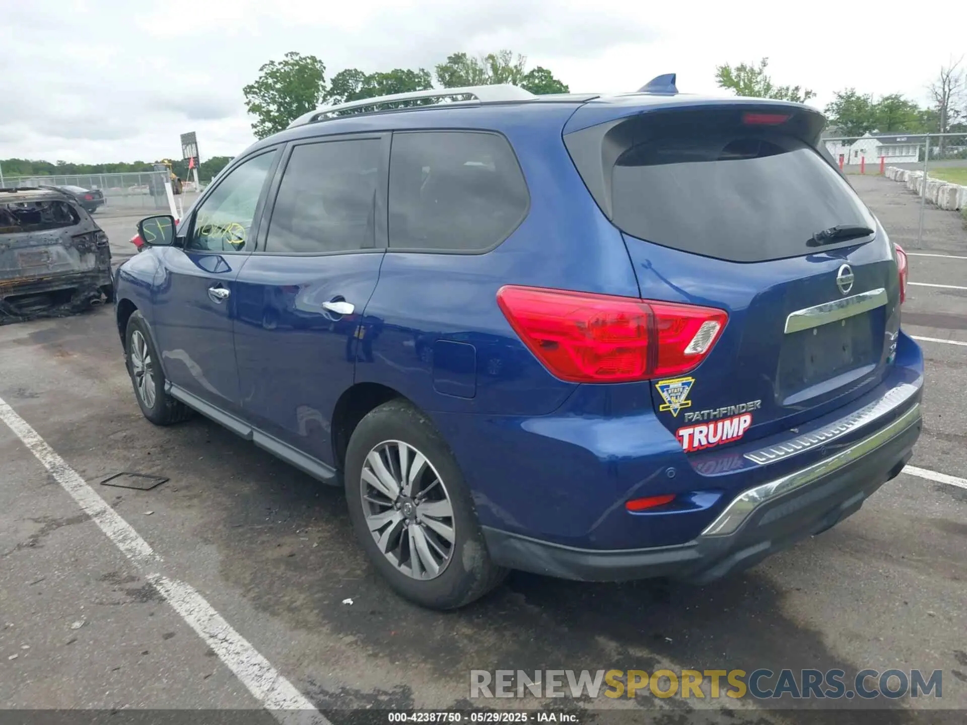 3 Photograph of a damaged car 5N1DR2MM9KC640107 NISSAN PATHFINDER 2019