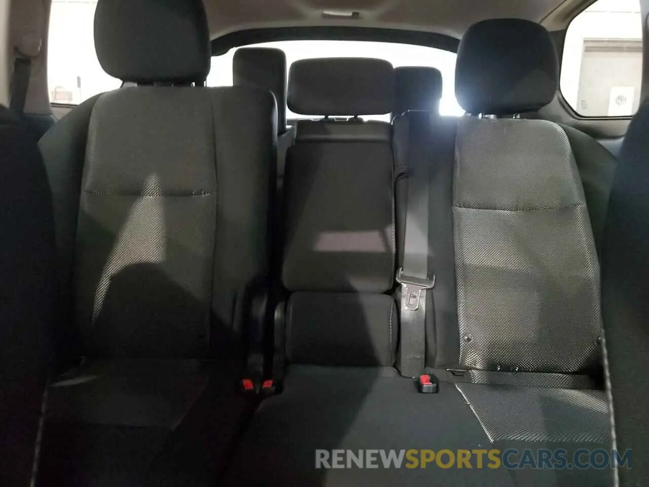 10 Photograph of a damaged car 5N1DR2MMXKC581925 NISSAN PATHFINDER 2019