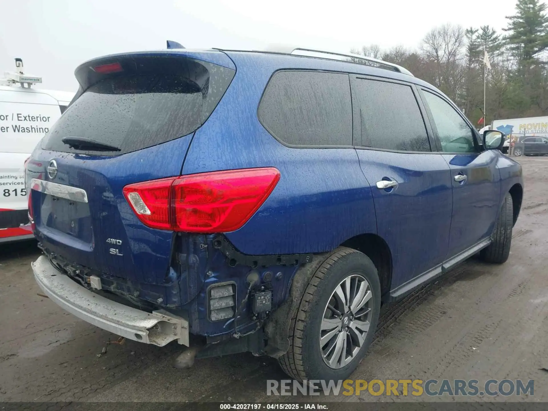 4 Photograph of a damaged car 5N1DR2MMXKC585246 NISSAN PATHFINDER 2019