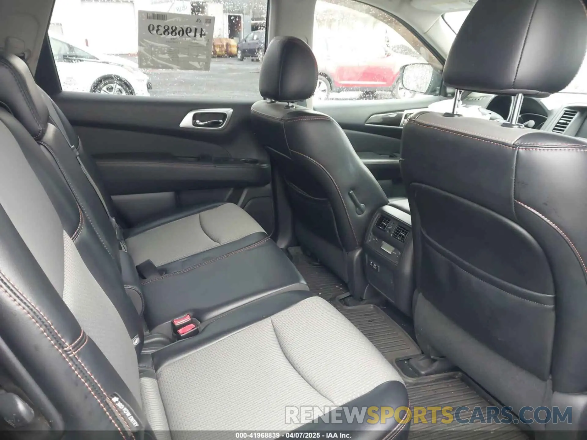 8 Photograph of a damaged car 5N1DR2MMXKC614924 NISSAN PATHFINDER 2019