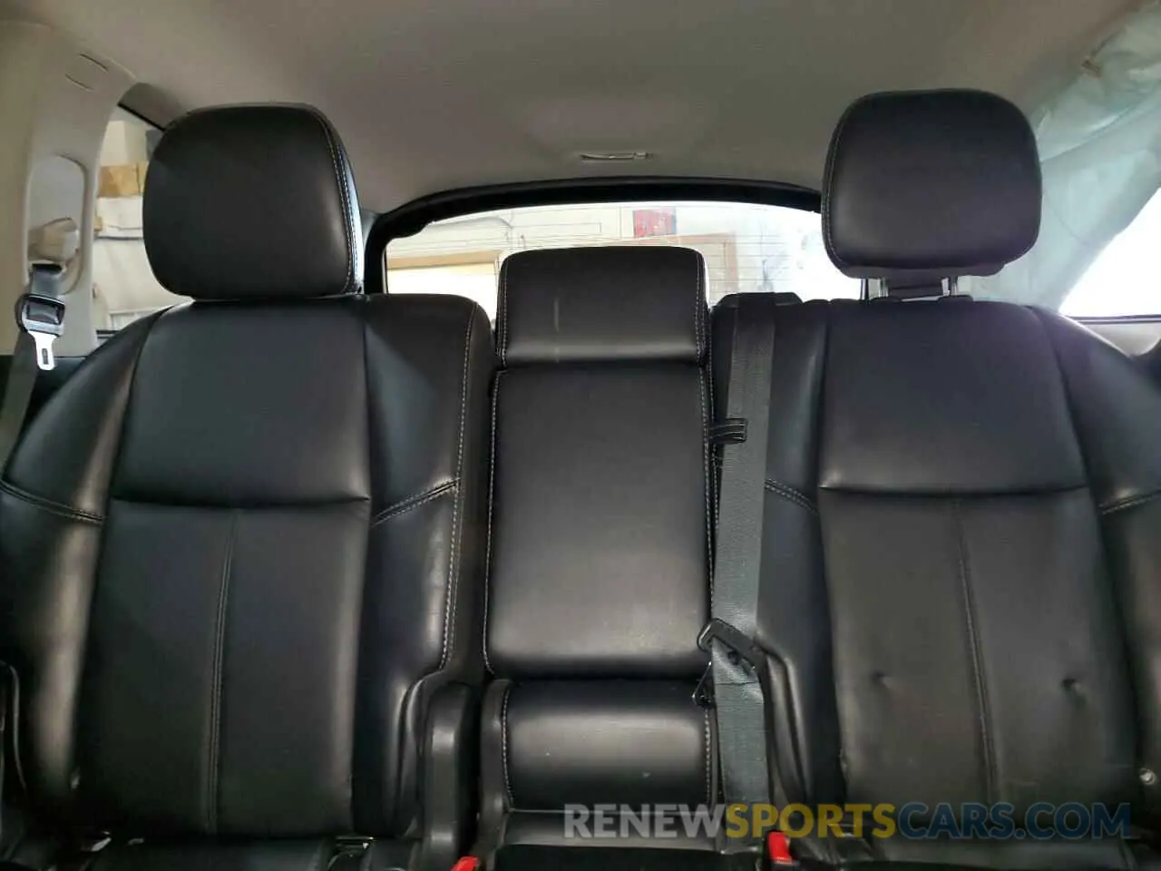 10 Photograph of a damaged car 5N1DR2MMXKC635756 NISSAN PATHFINDER 2019