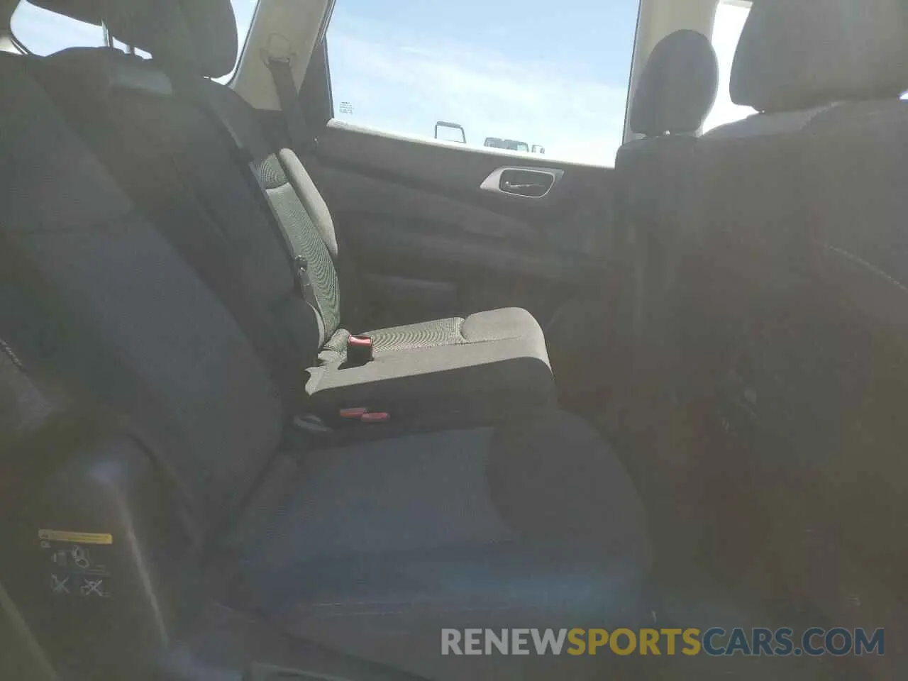 11 Photograph of a damaged car 5N1DR2MMXKC641590 NISSAN PATHFINDER 2019