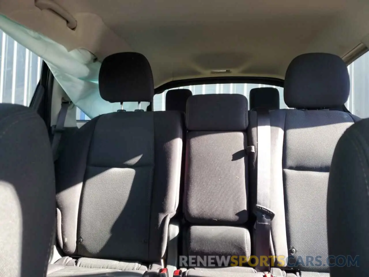 10 Photograph of a damaged car 5N1DR2MMXKC646109 NISSAN PATHFINDER 2019