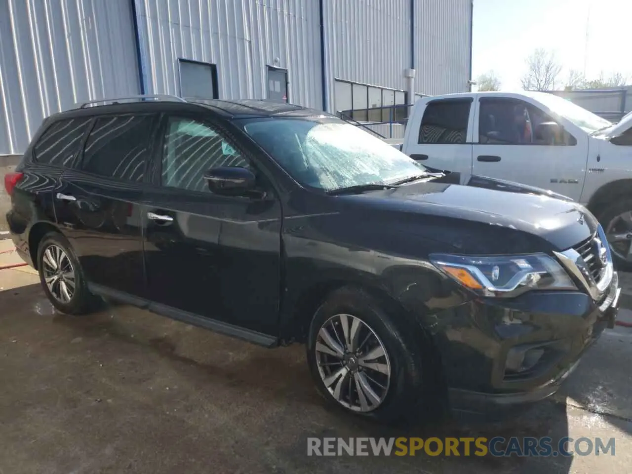 4 Photograph of a damaged car 5N1DR2MMXKC646109 NISSAN PATHFINDER 2019
