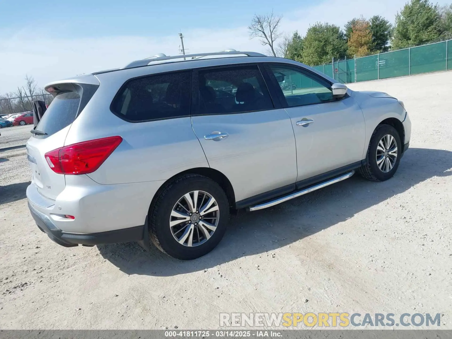 4 Photograph of a damaged car 5N1DR2MN0KC583160 NISSAN PATHFINDER 2019