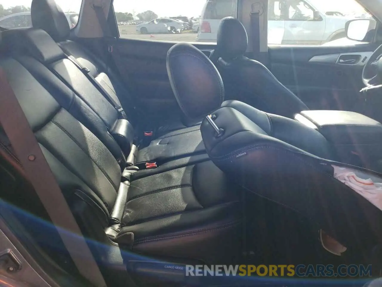 11 Photograph of a damaged car 5N1DR2MN0KC624984 NISSAN PATHFINDER 2019