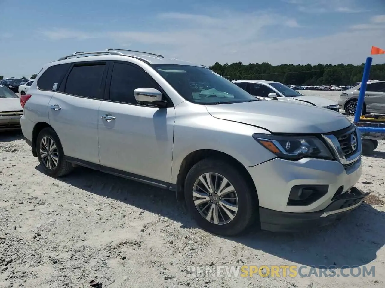 4 Photograph of a damaged car 5N1DR2MN2KC584794 NISSAN PATHFINDER 2019