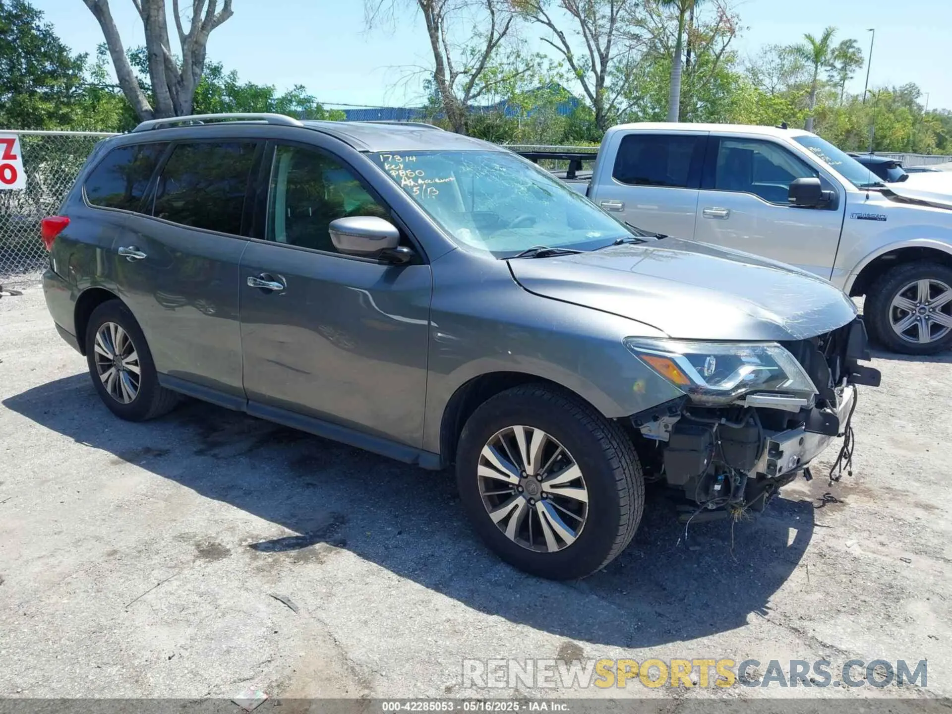 1 Photograph of a damaged car 5N1DR2MN2KC595357 NISSAN PATHFINDER 2019