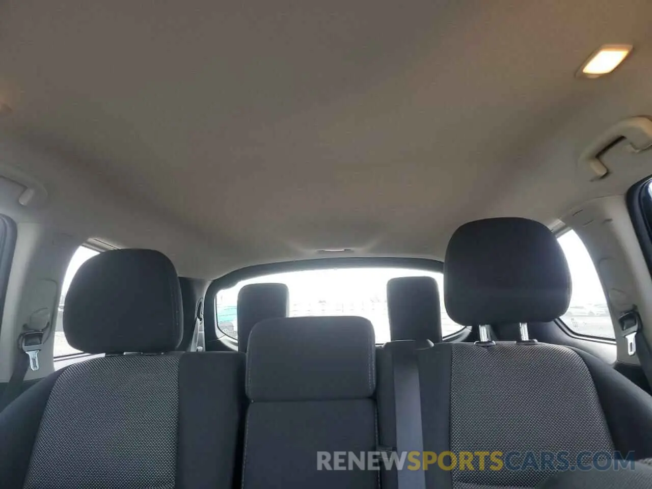 10 Photograph of a damaged car 5N1DR2MN2KC632021 NISSAN PATHFINDER 2019