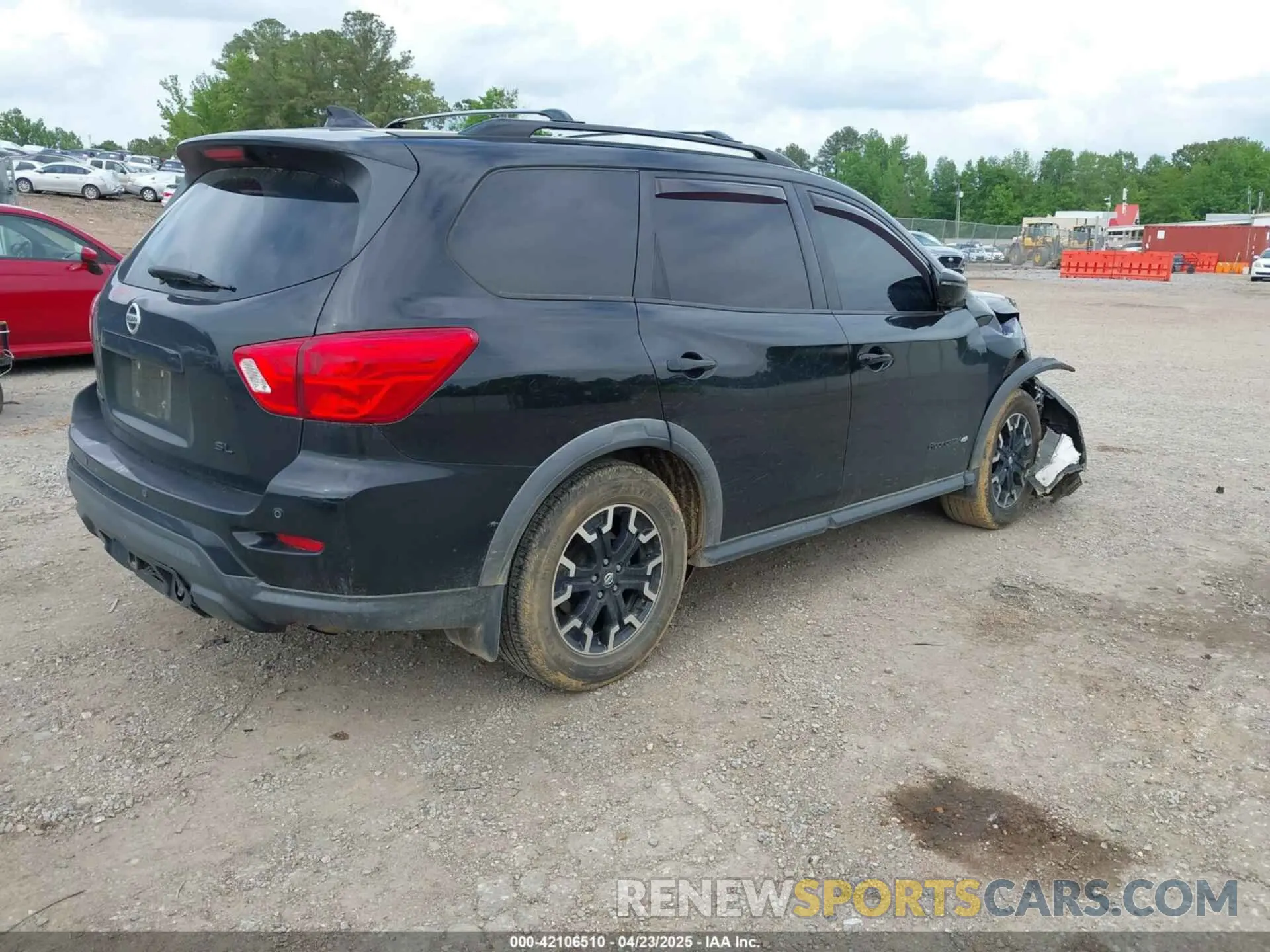 4 Photograph of a damaged car 5N1DR2MN2KC638711 NISSAN PATHFINDER 2019