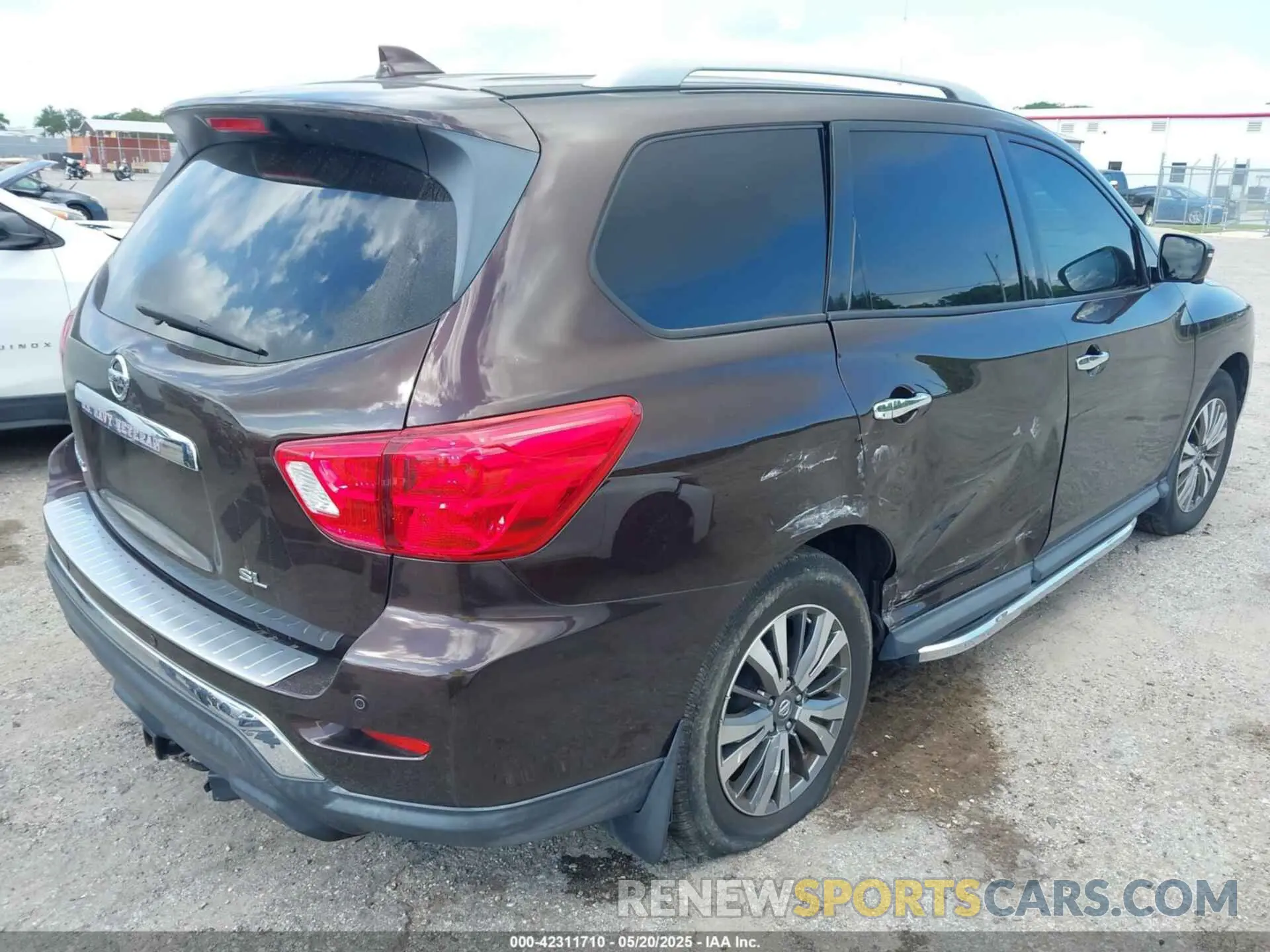 4 Photograph of a damaged car 5N1DR2MN3KC581063 NISSAN PATHFINDER 2019