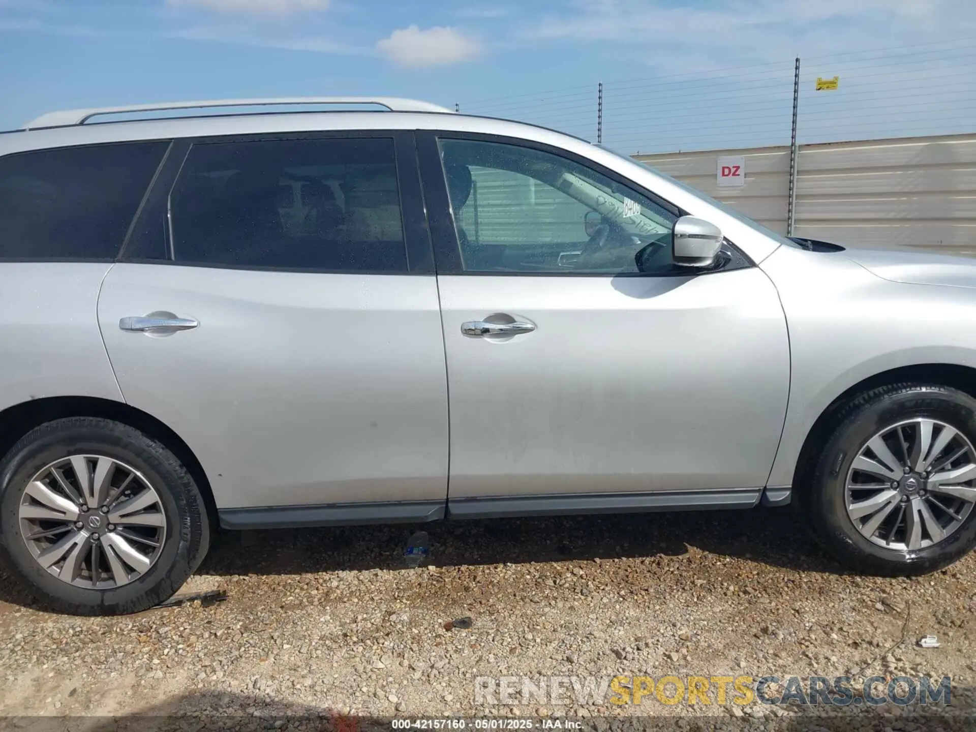 12 Photograph of a damaged car 5N1DR2MN3KC612716 NISSAN PATHFINDER 2019