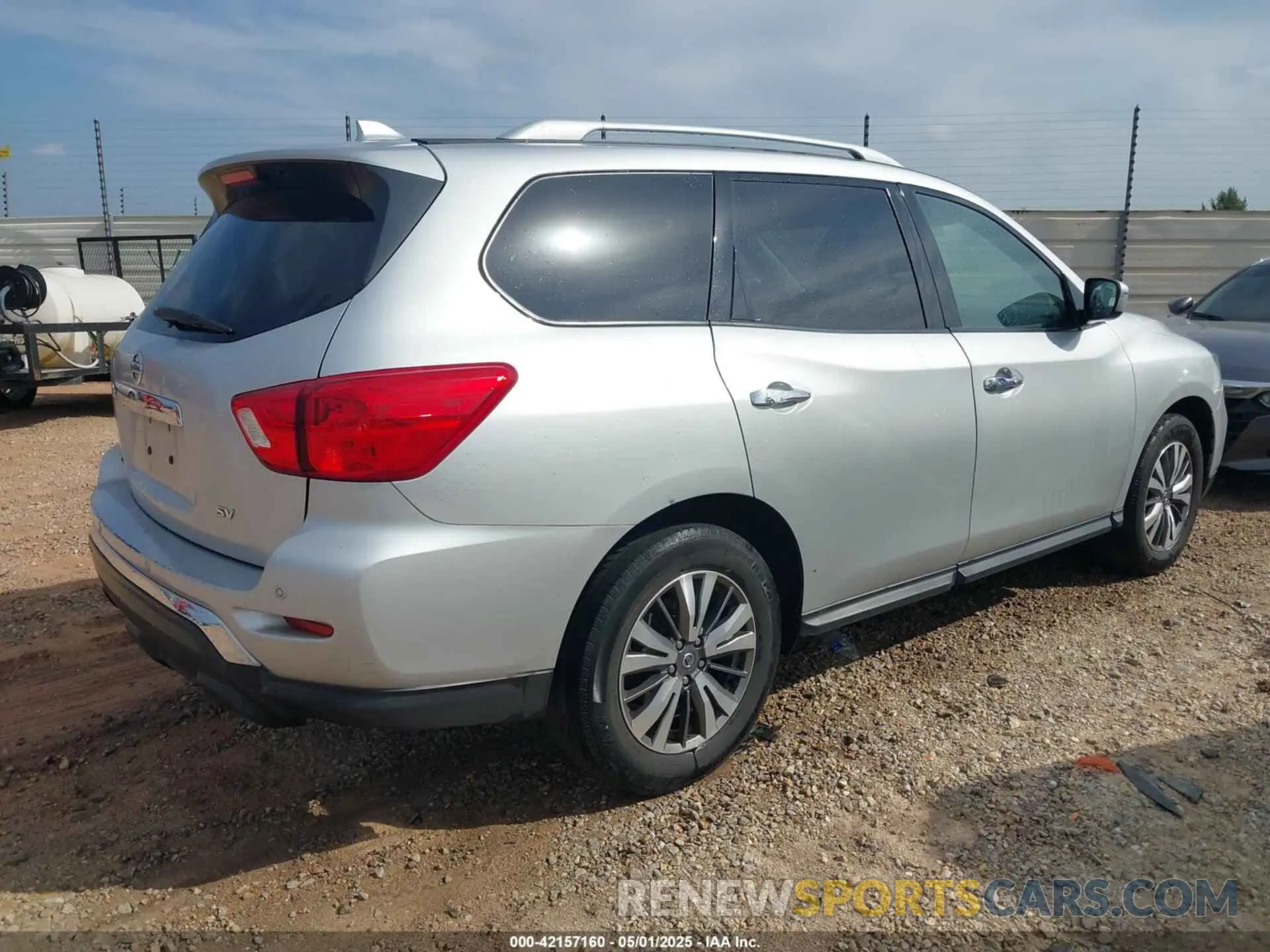 4 Photograph of a damaged car 5N1DR2MN3KC612716 NISSAN PATHFINDER 2019