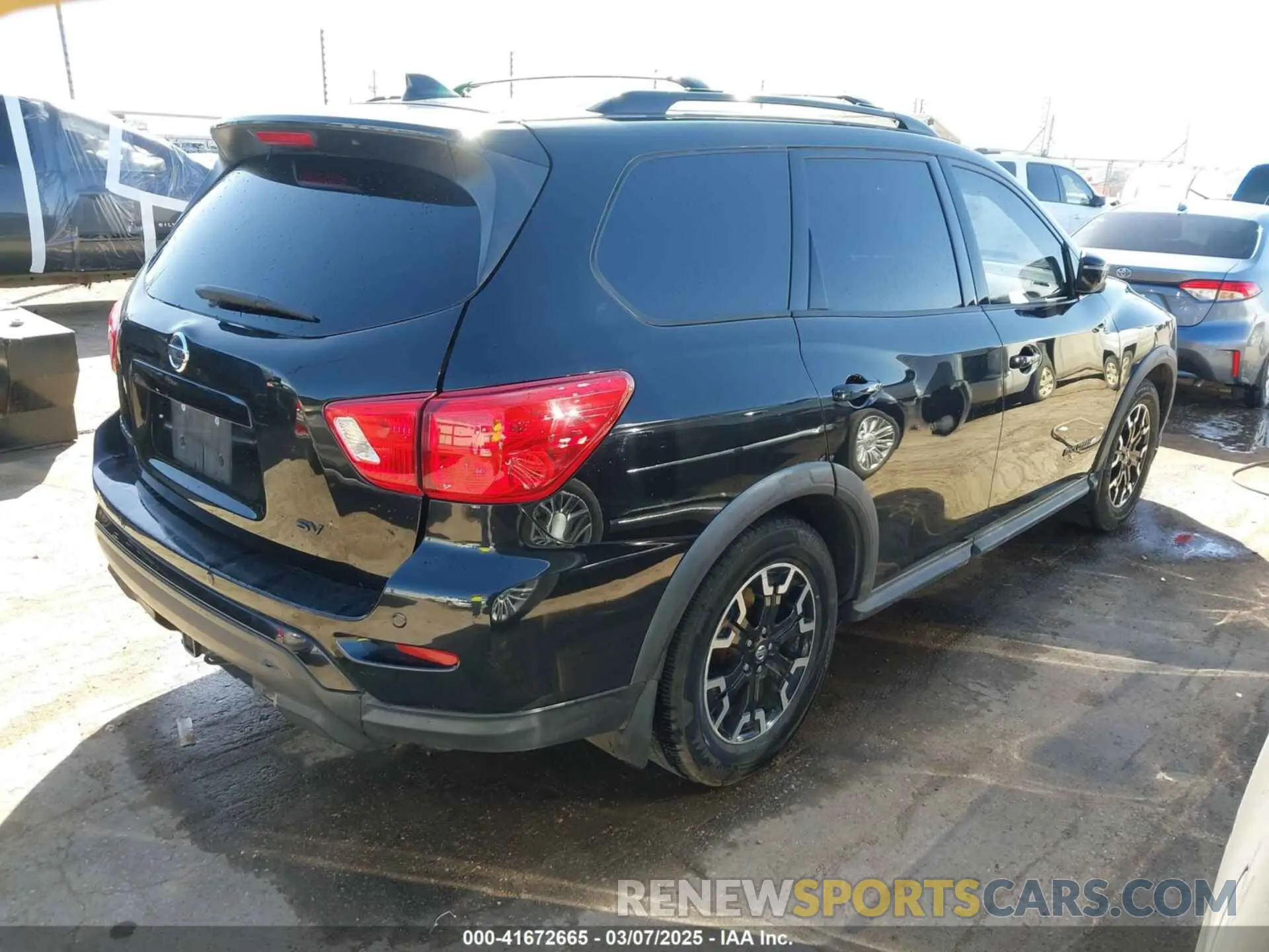 4 Photograph of a damaged car 5N1DR2MN3KC612943 NISSAN PATHFINDER 2019