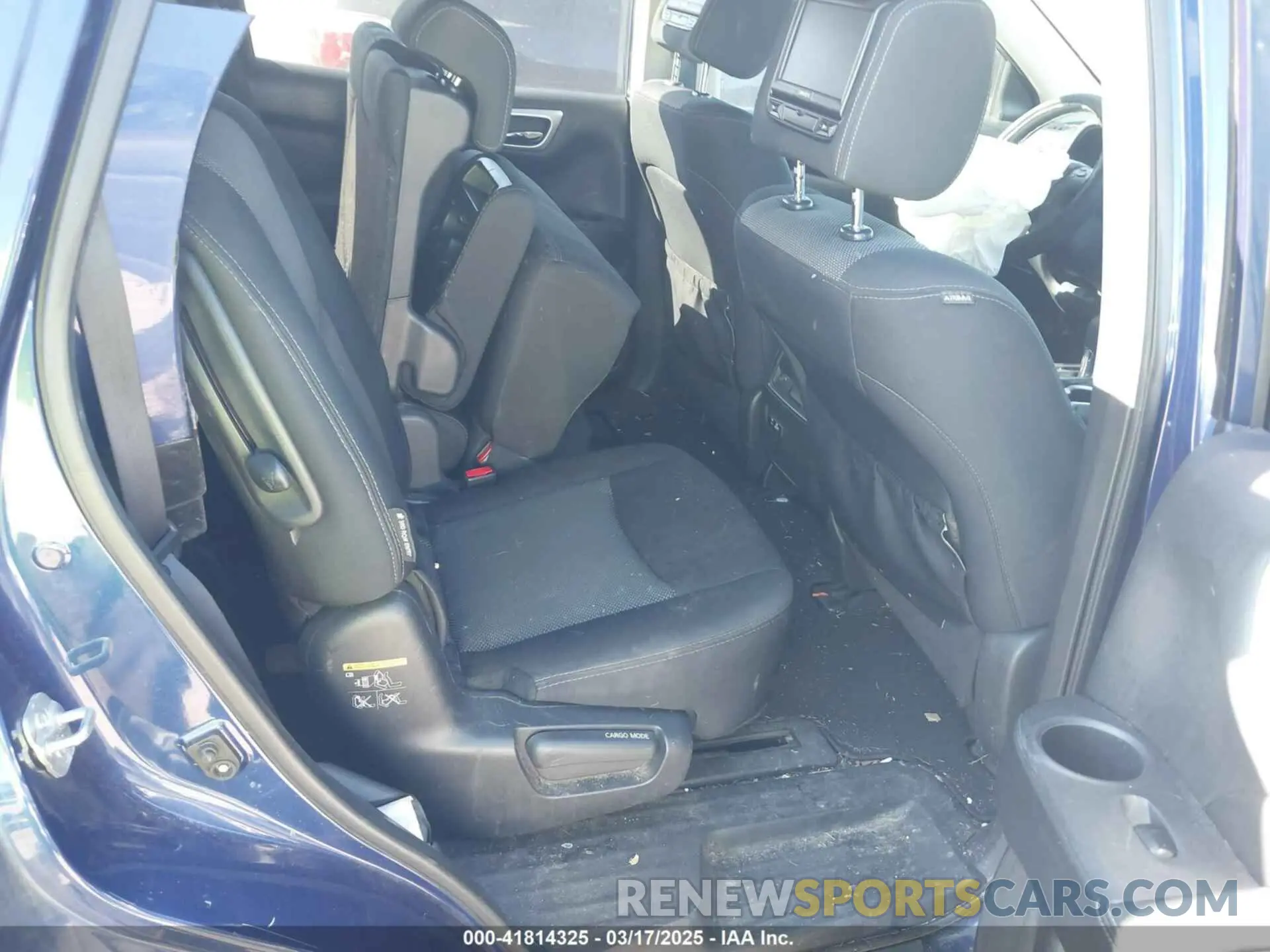 8 Photograph of a damaged car 5N1DR2MN3KC630455 NISSAN PATHFINDER 2019