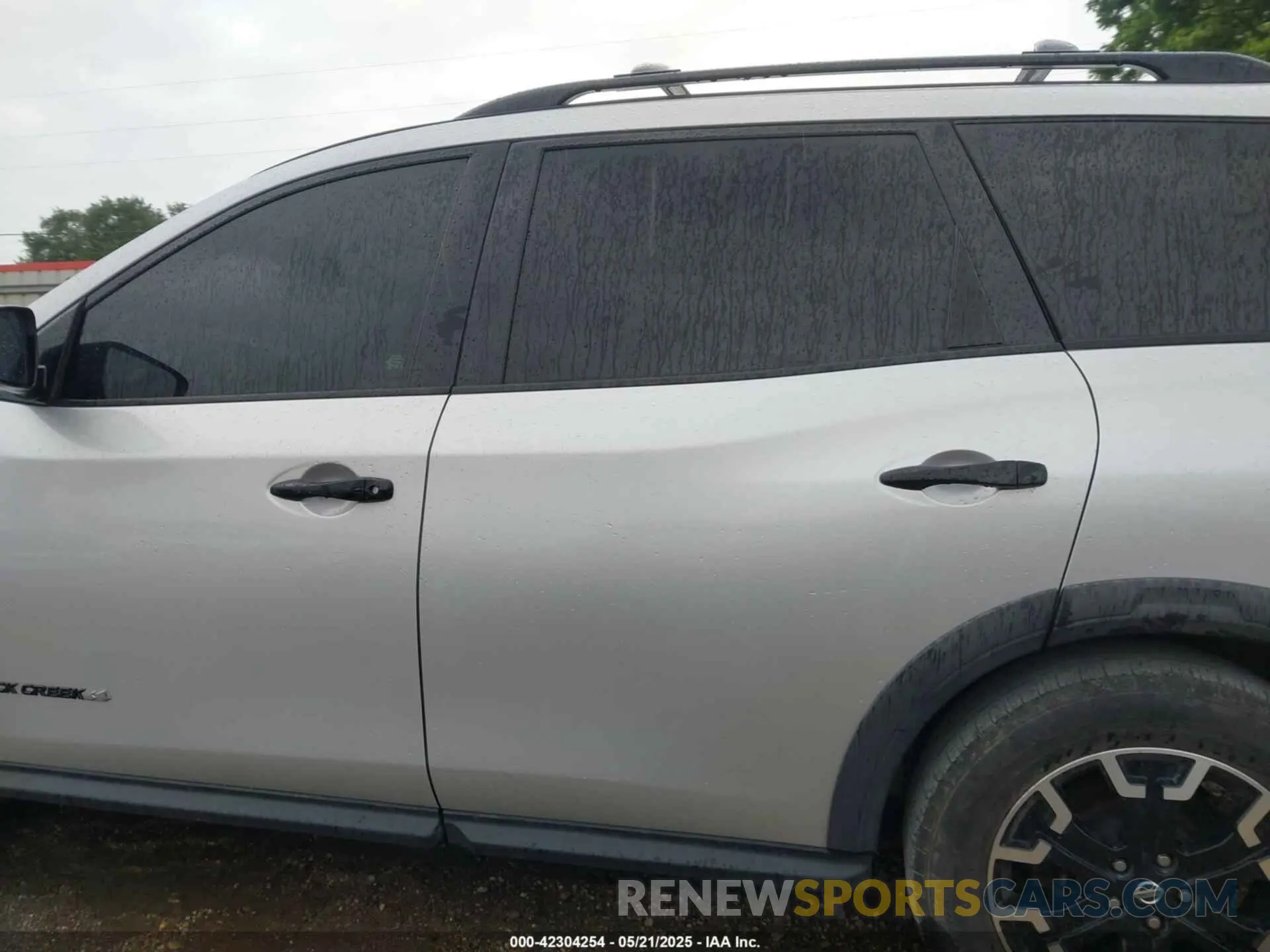 14 Photograph of a damaged car 5N1DR2MN3KC637986 NISSAN PATHFINDER 2019