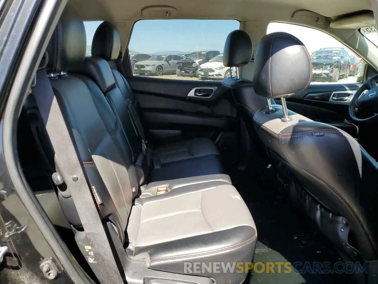 11 Photograph of a damaged car 5N1DR2MN4KC613731 NISSAN PATHFINDER 2019