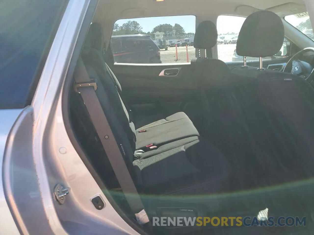11 Photograph of a damaged car 5N1DR2MN4KC620887 NISSAN PATHFINDER 2019