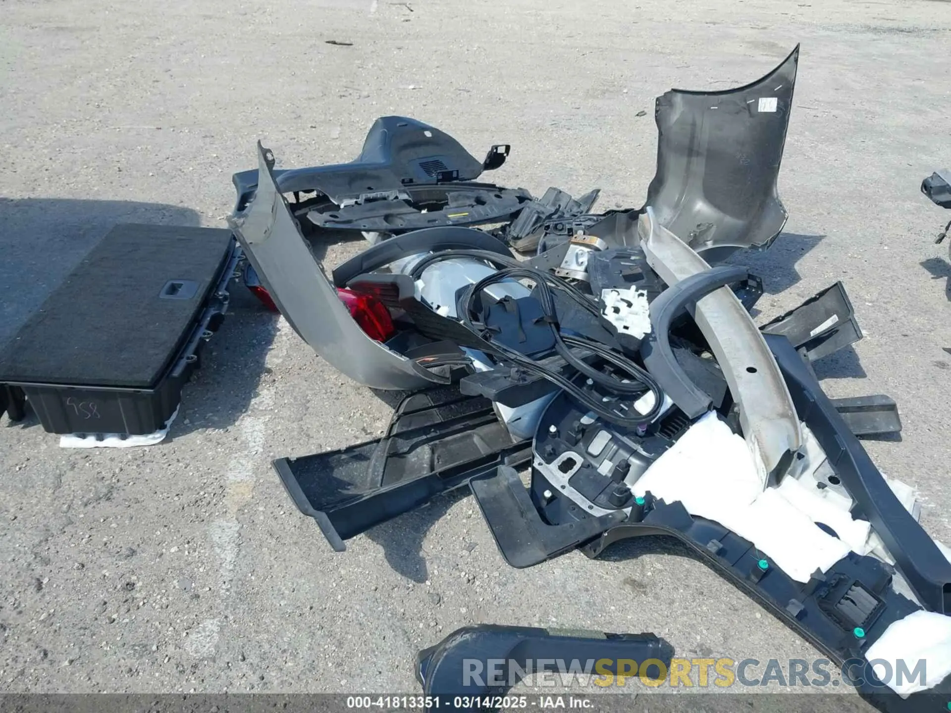 12 Photograph of a damaged car 5N1DR2MN4KC637723 NISSAN PATHFINDER 2019