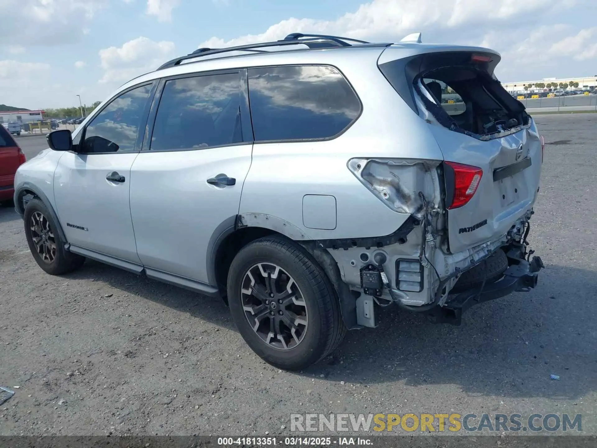 3 Photograph of a damaged car 5N1DR2MN4KC637723 NISSAN PATHFINDER 2019