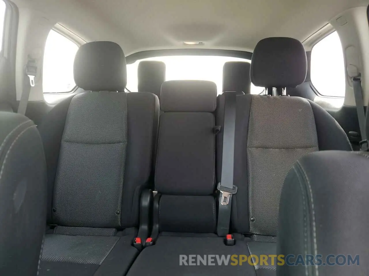 10 Photograph of a damaged car 5N1DR2MN5KC592078 NISSAN PATHFINDER 2019