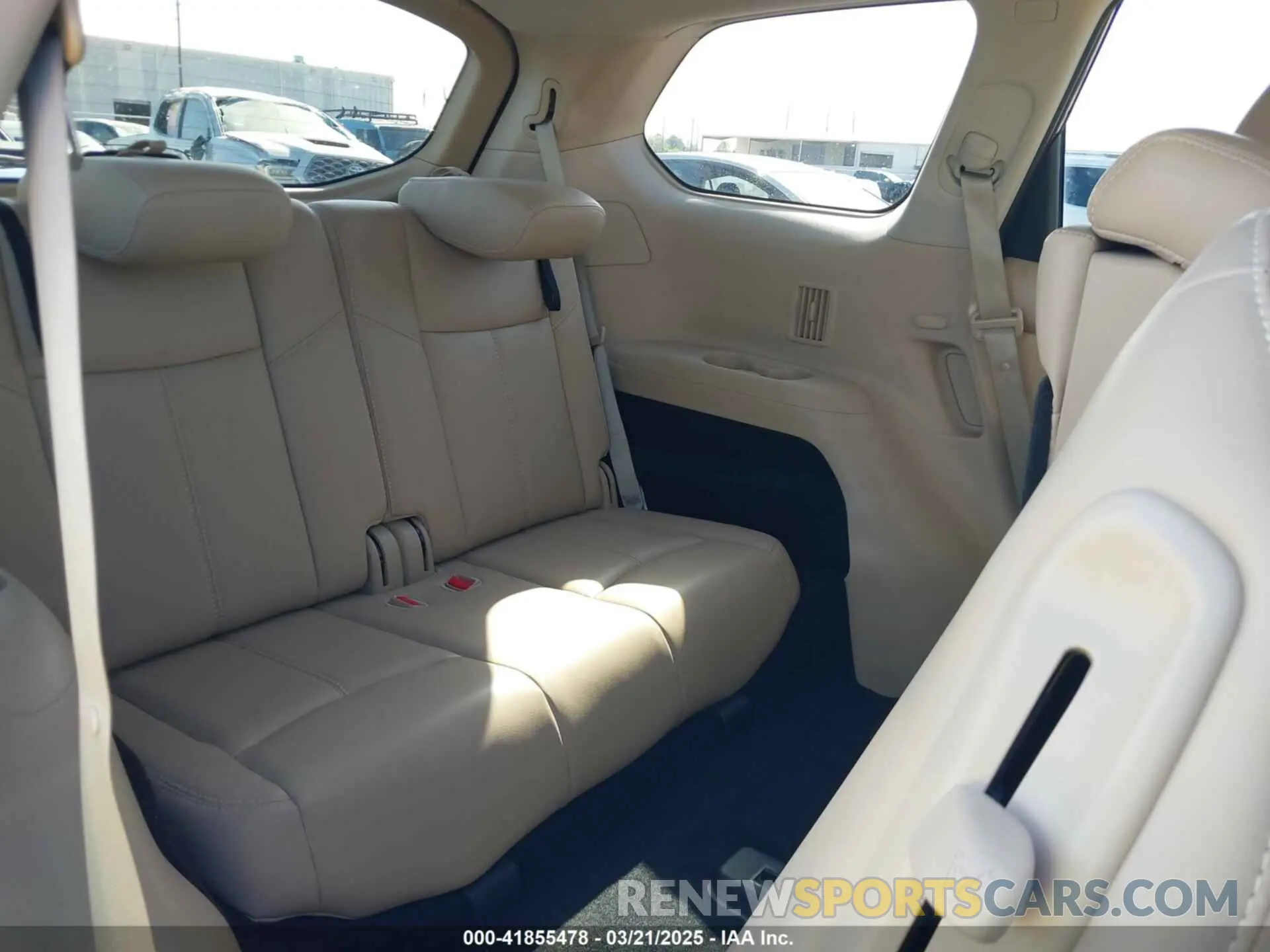 17 Photograph of a damaged car 5N1DR2MN5KC614774 NISSAN PATHFINDER 2019