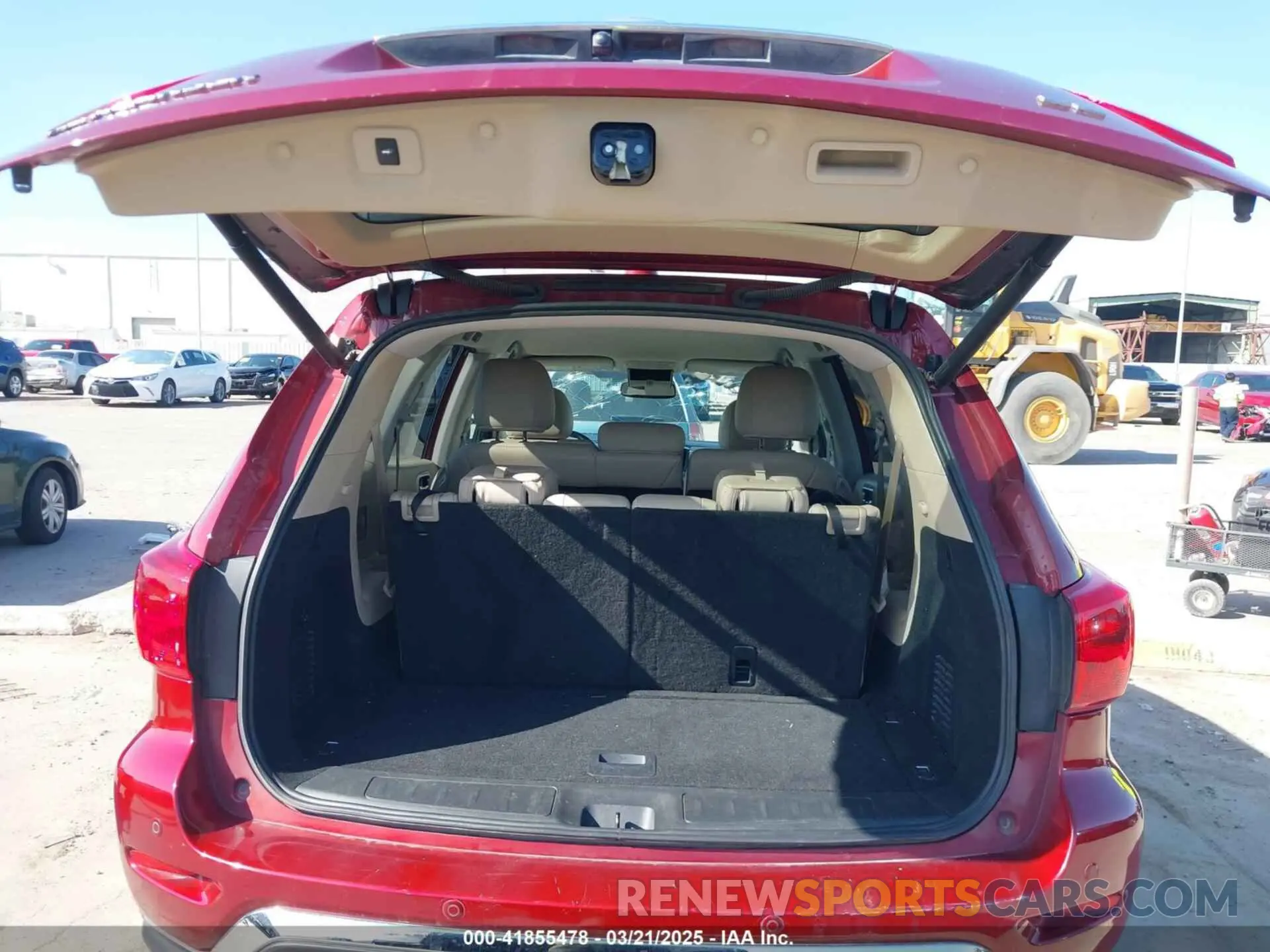 18 Photograph of a damaged car 5N1DR2MN5KC614774 NISSAN PATHFINDER 2019