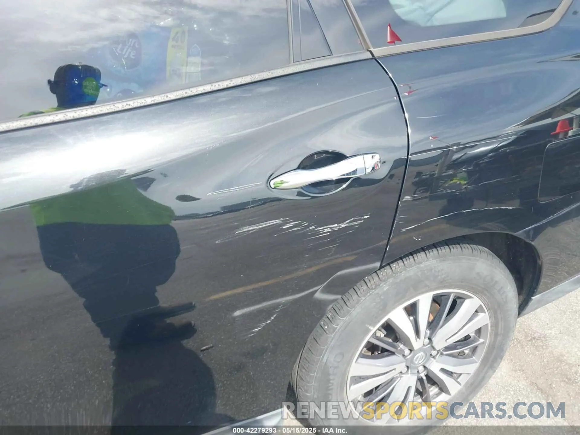 18 Photograph of a damaged car 5N1DR2MN5KC626844 NISSAN PATHFINDER 2019
