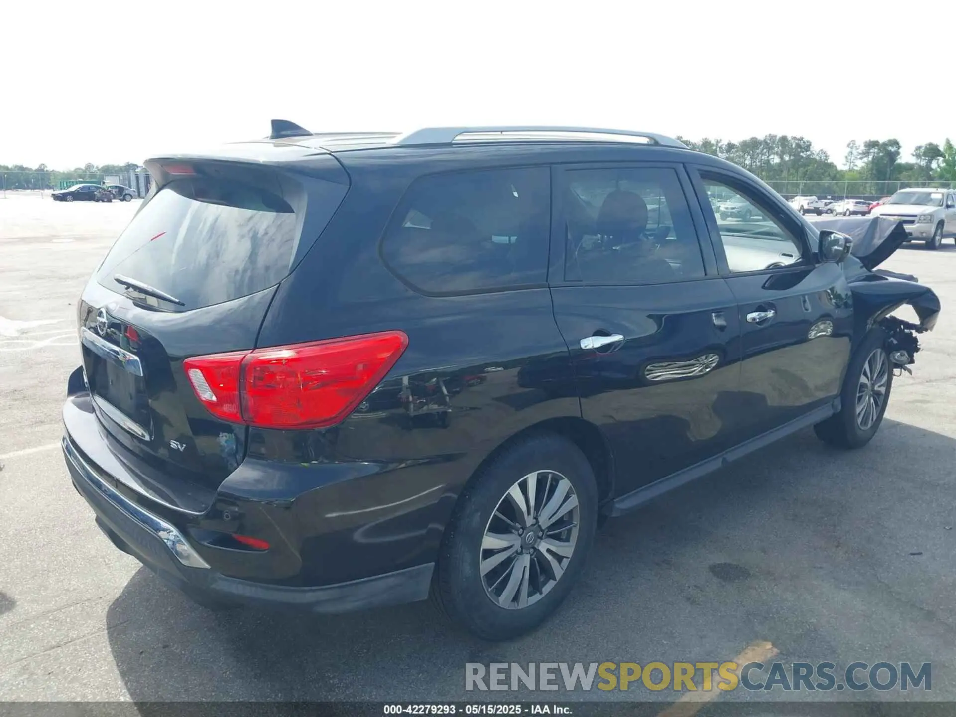 4 Photograph of a damaged car 5N1DR2MN5KC626844 NISSAN PATHFINDER 2019