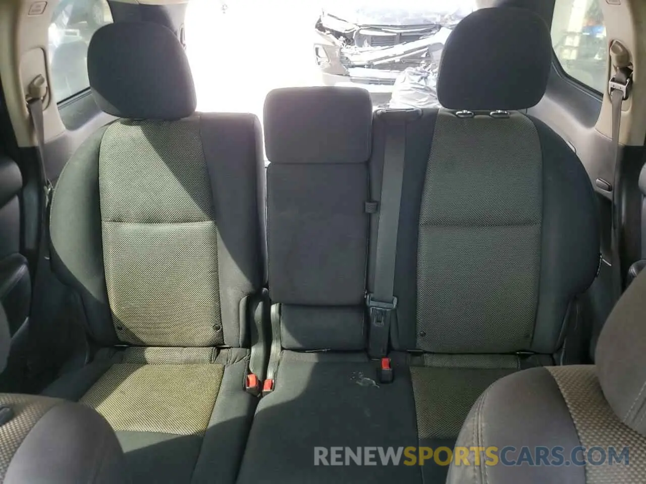 10 Photograph of a damaged car 5N1DR2MN6KC588508 NISSAN PATHFINDER 2019