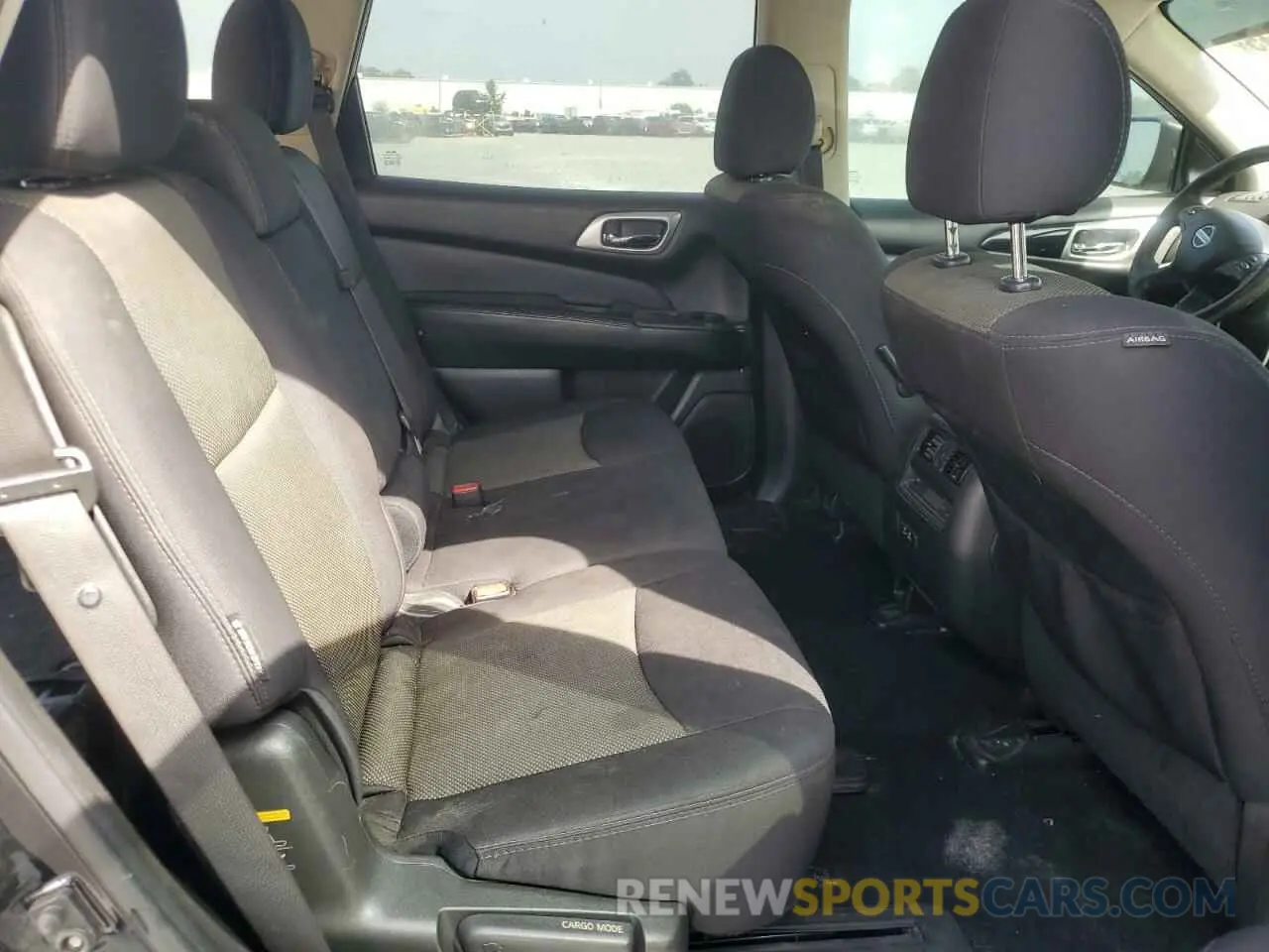 11 Photograph of a damaged car 5N1DR2MN6KC588508 NISSAN PATHFINDER 2019