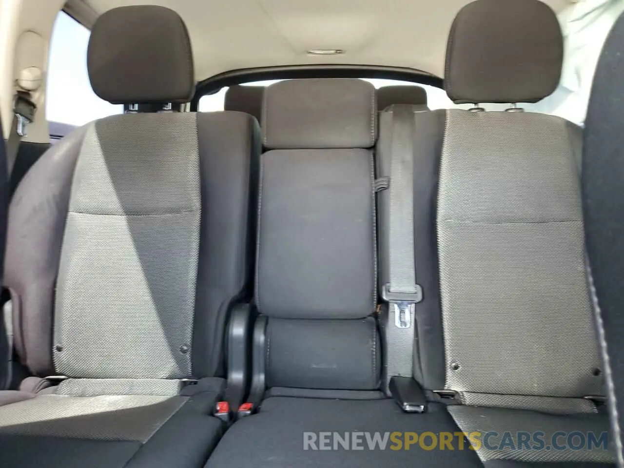 10 Photograph of a damaged car 5N1DR2MN6KC613312 NISSAN PATHFINDER 2019