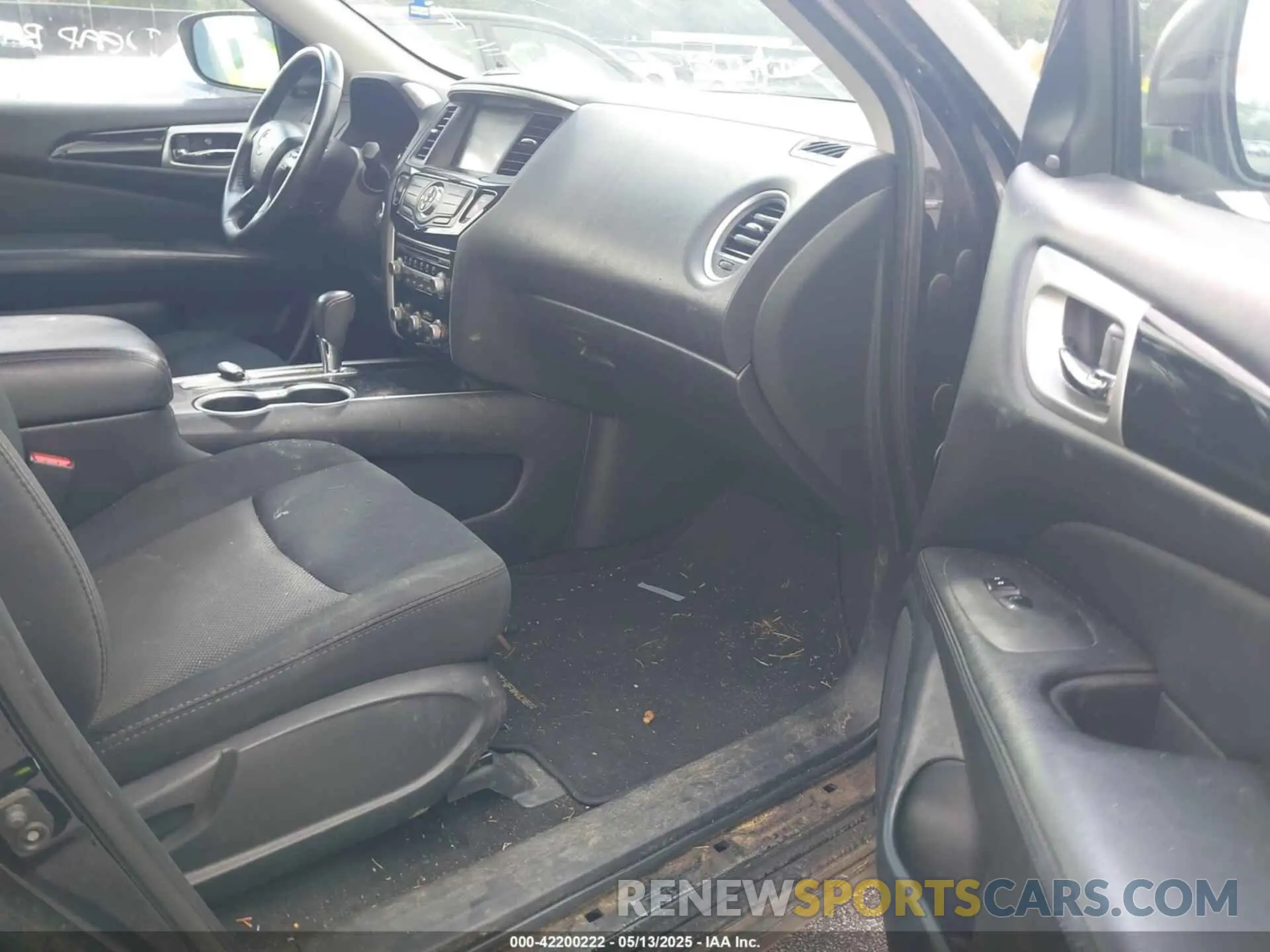 5 Photograph of a damaged car 5N1DR2MN6KC629462 NISSAN PATHFINDER 2019