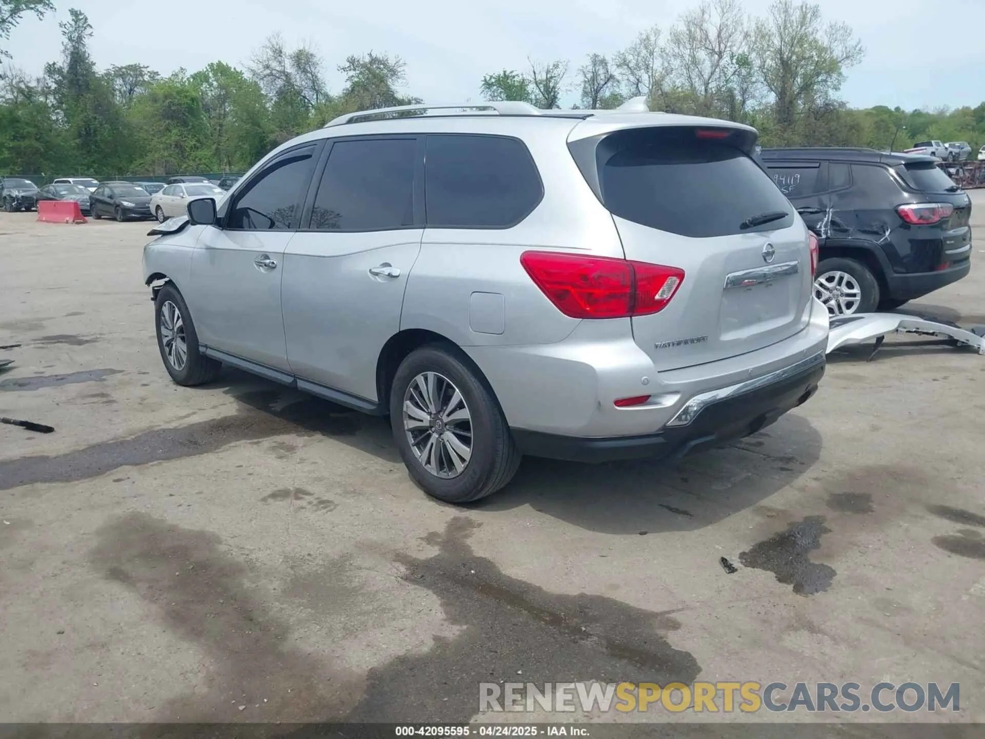 3 Photograph of a damaged car 5N1DR2MN6KC642387 NISSAN PATHFINDER 2019