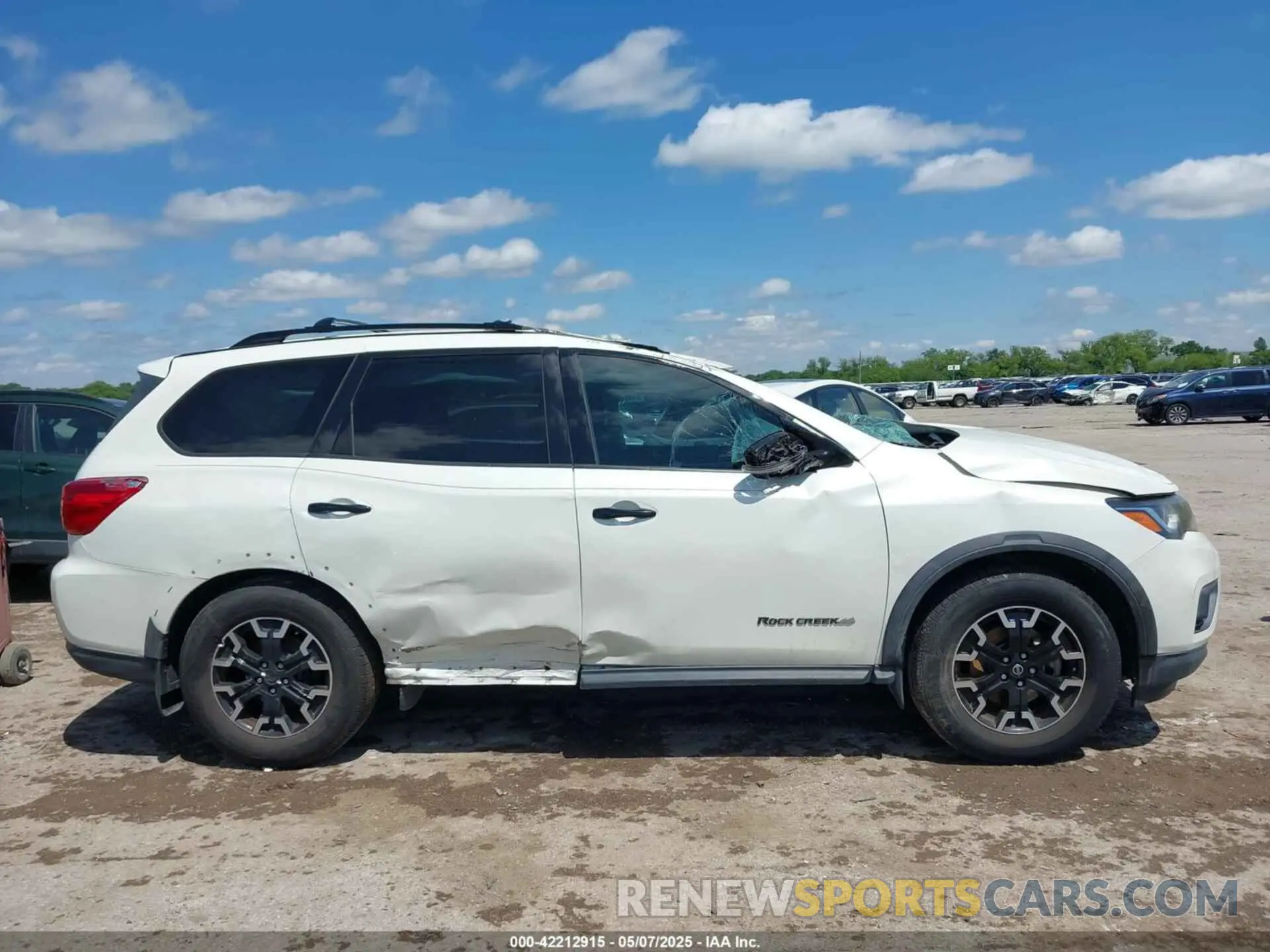 12 Photograph of a damaged car 5N1DR2MN6KC649761 NISSAN PATHFINDER 2019