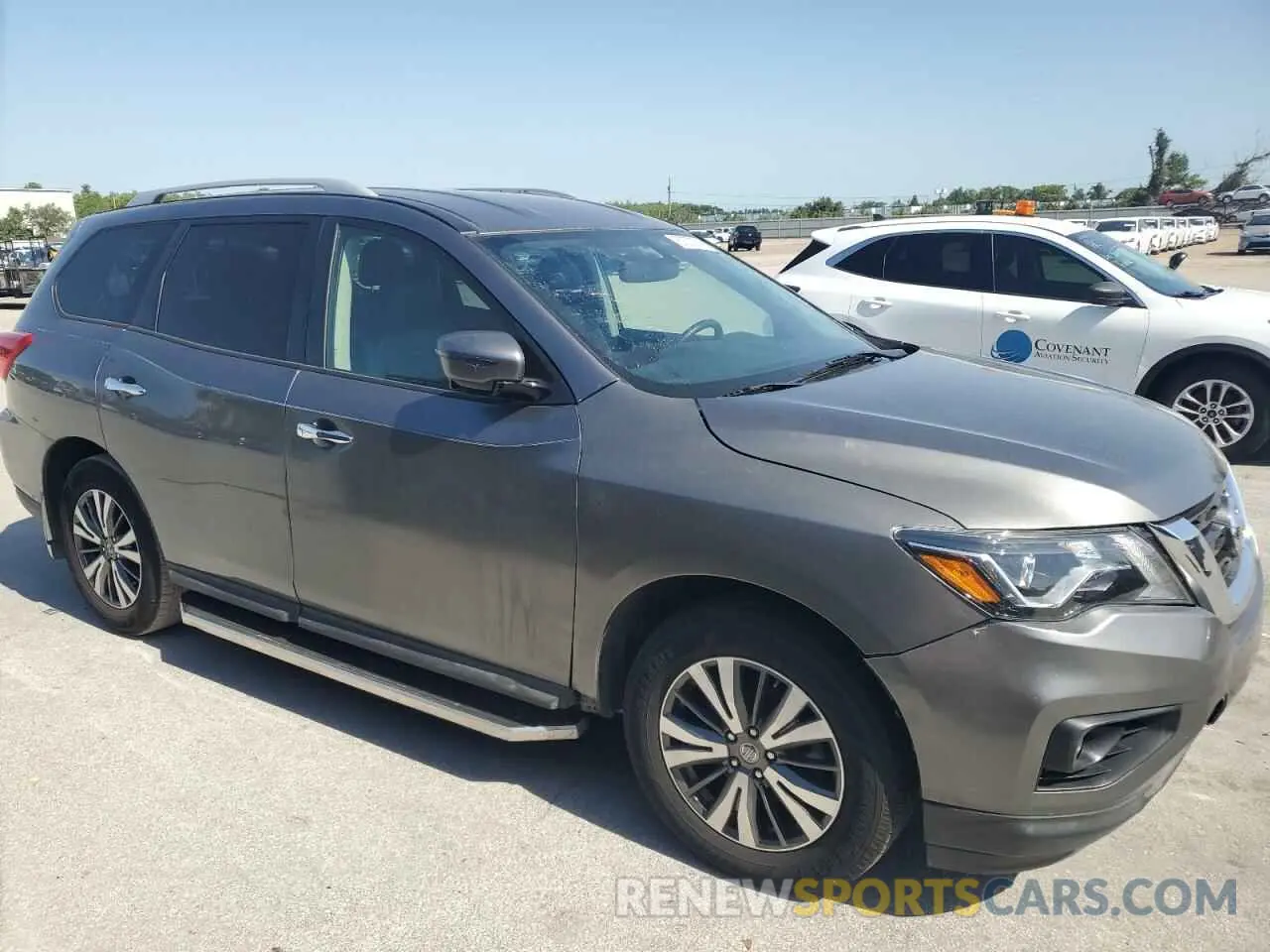 4 Photograph of a damaged car 5N1DR2MN7KC608944 NISSAN PATHFINDER 2019