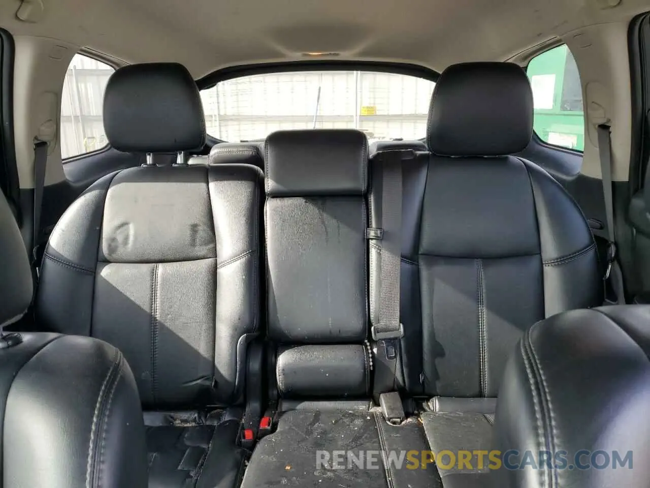 10 Photograph of a damaged car 5N1DR2MN7KC622360 NISSAN PATHFINDER 2019