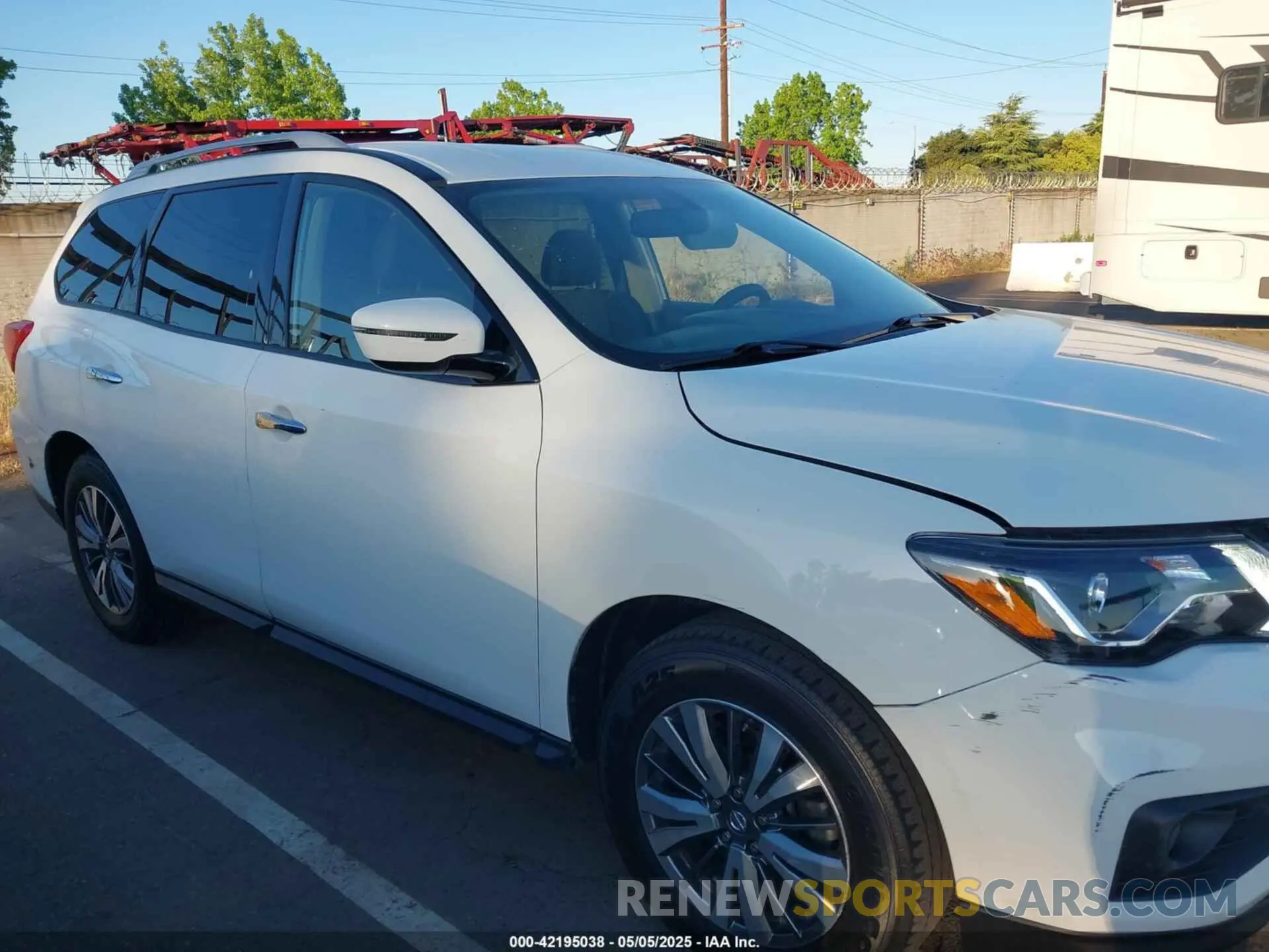 13 Photograph of a damaged car 5N1DR2MN7KC634136 NISSAN PATHFINDER 2019