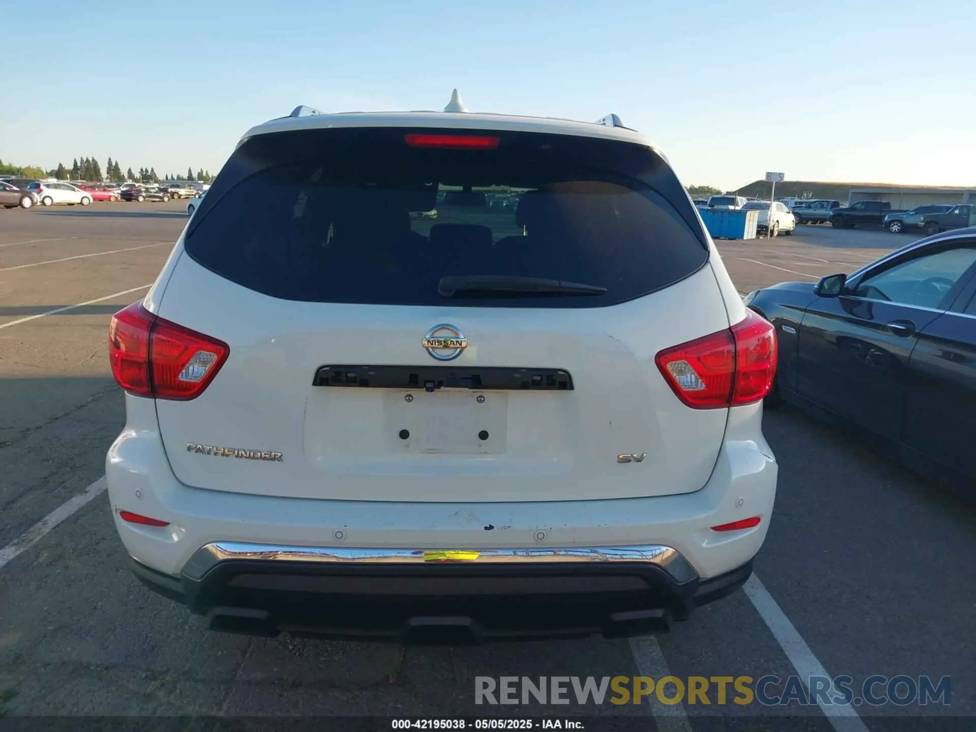 16 Photograph of a damaged car 5N1DR2MN7KC634136 NISSAN PATHFINDER 2019