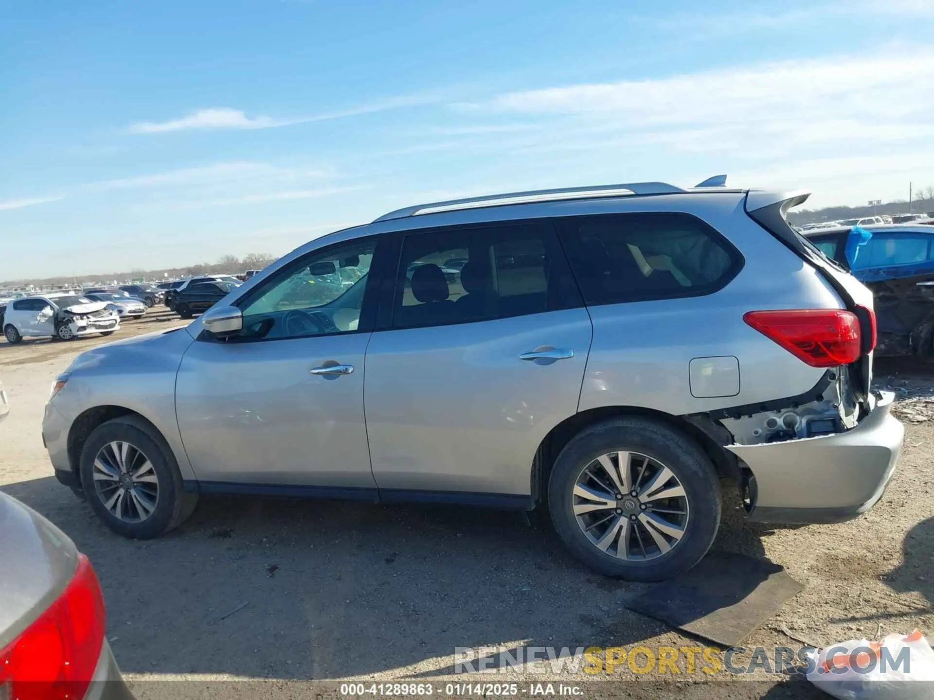 13 Photograph of a damaged car 5N1DR2MN7KC634430 NISSAN PATHFINDER 2019